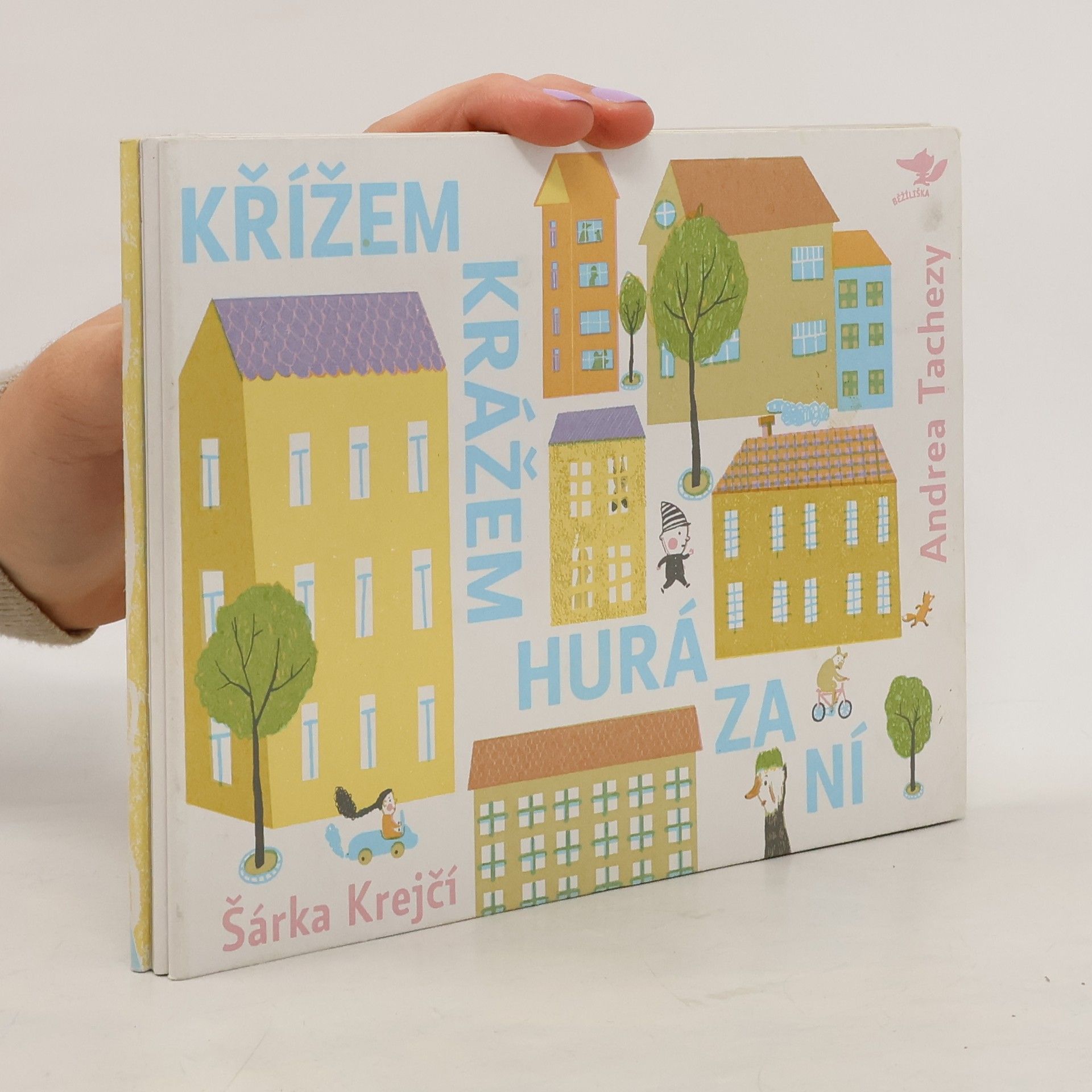 Šárka Krejčí Křížem krážem hurá za ní