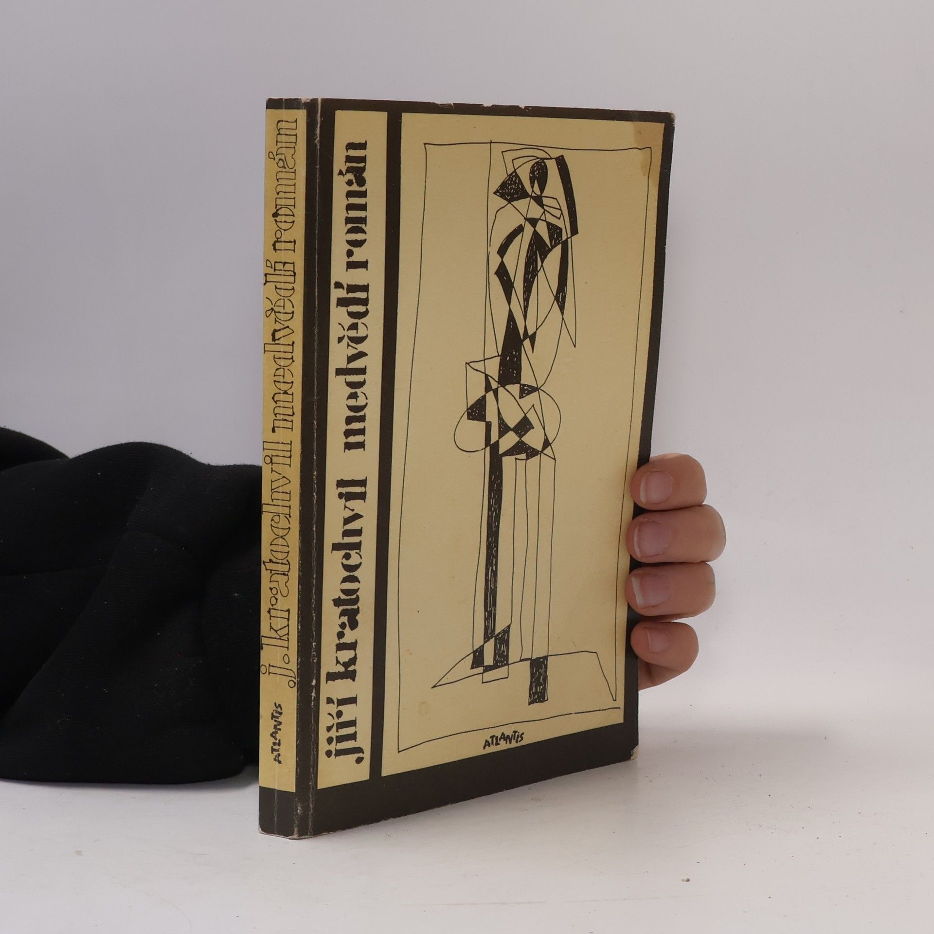 Jiří Kratochvil Medvědí román