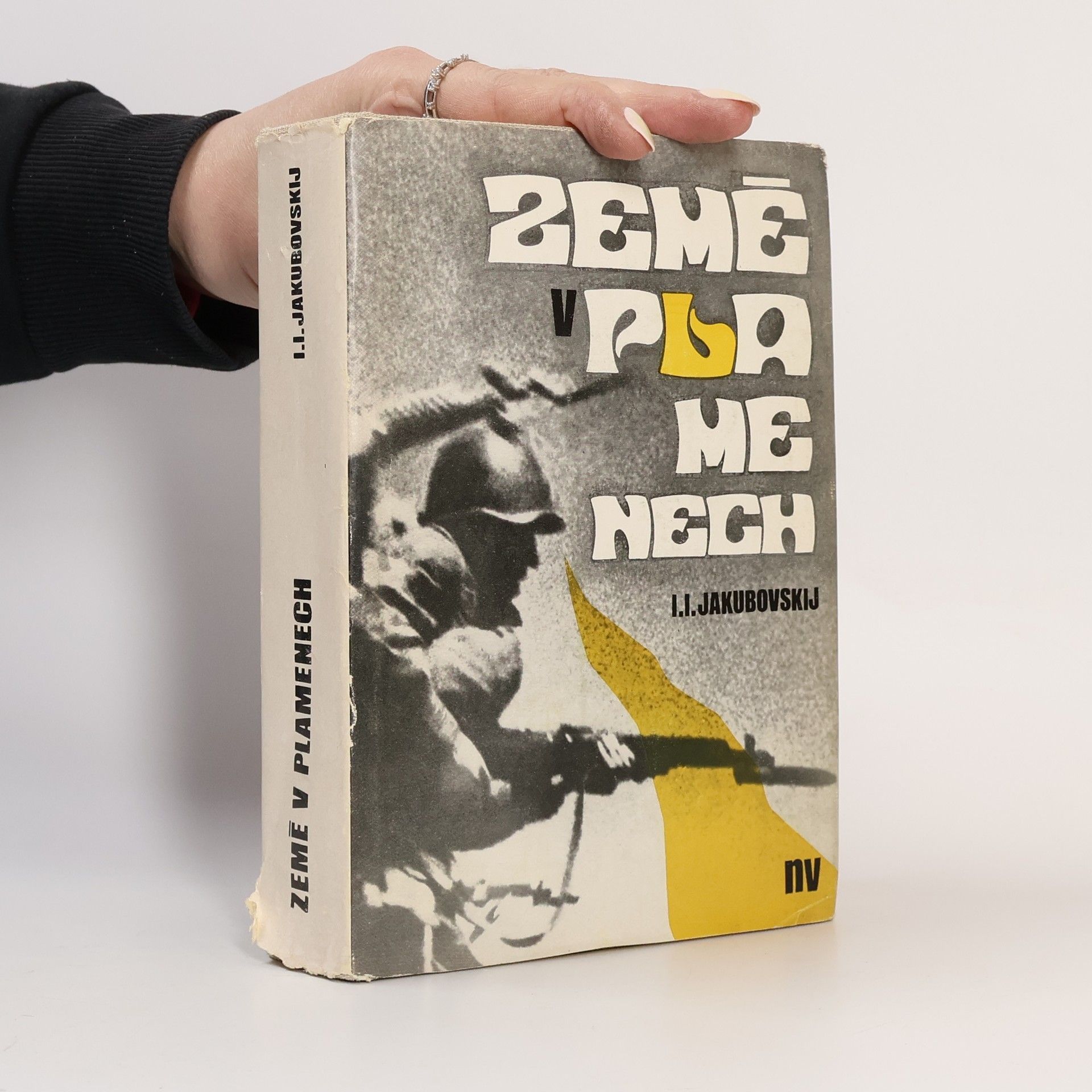 I.I.Jakubovskij Země v plamenech