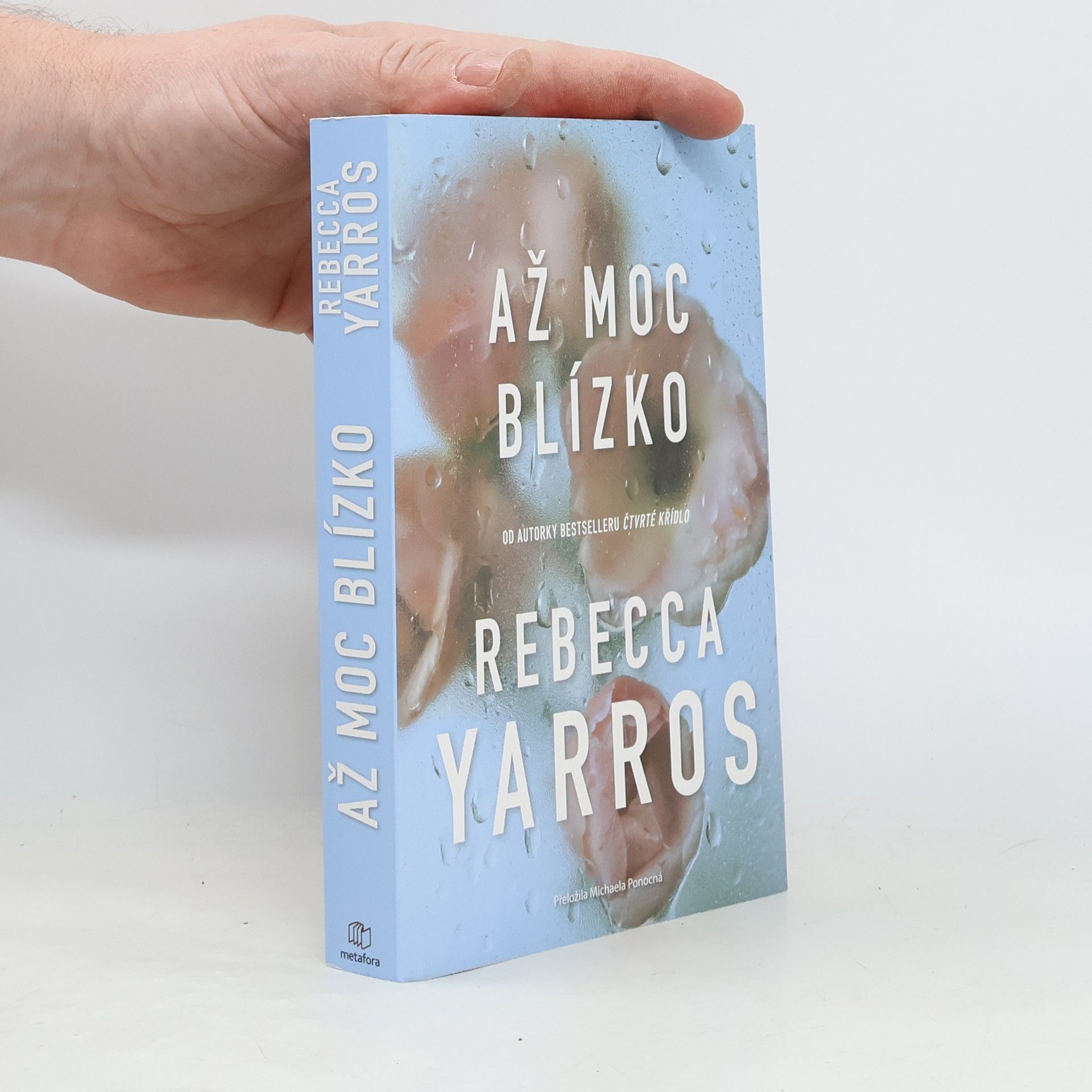 Rebecca Yarros Až moc blízko