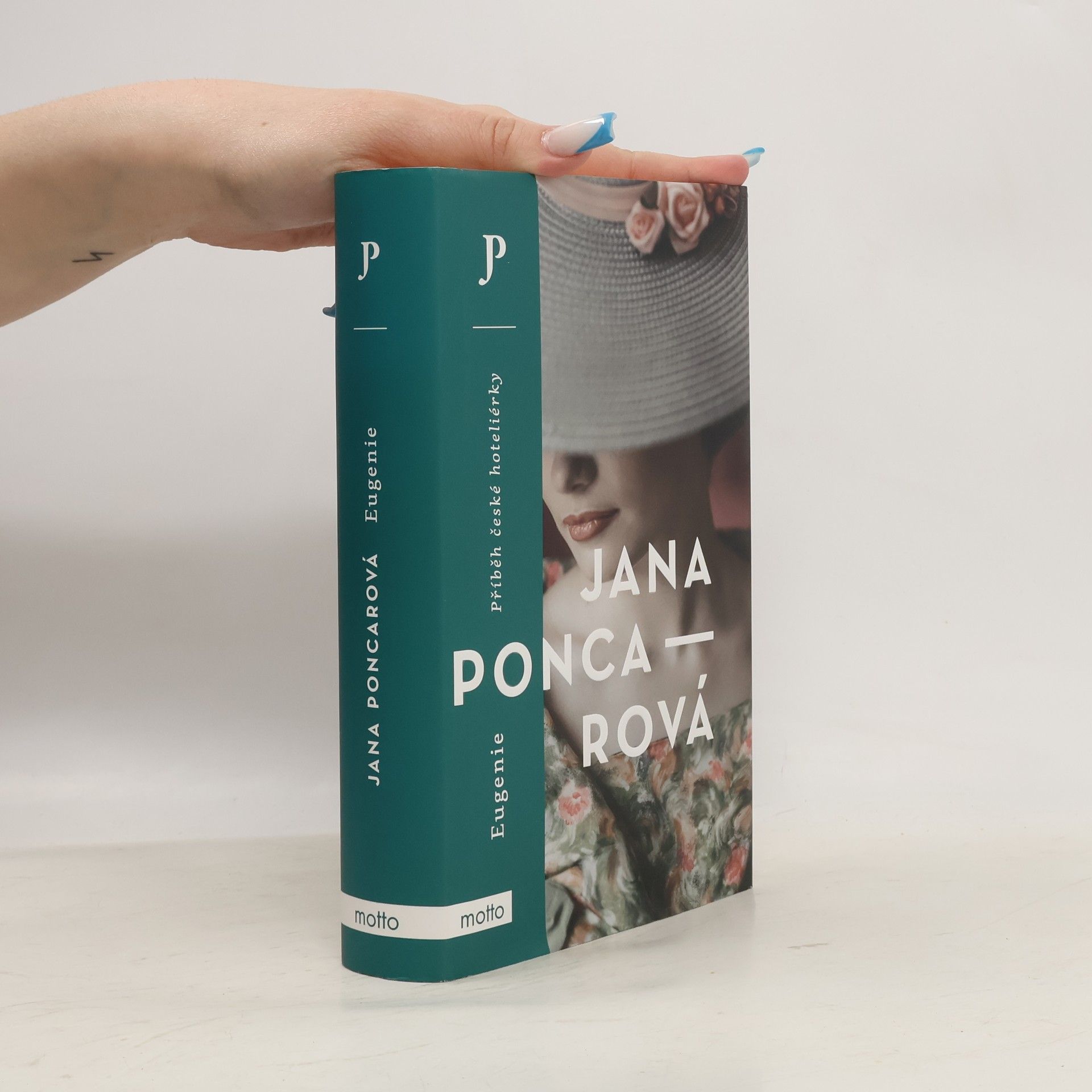 Jana Poncarová Eugenie: Příběh české hoteliérky