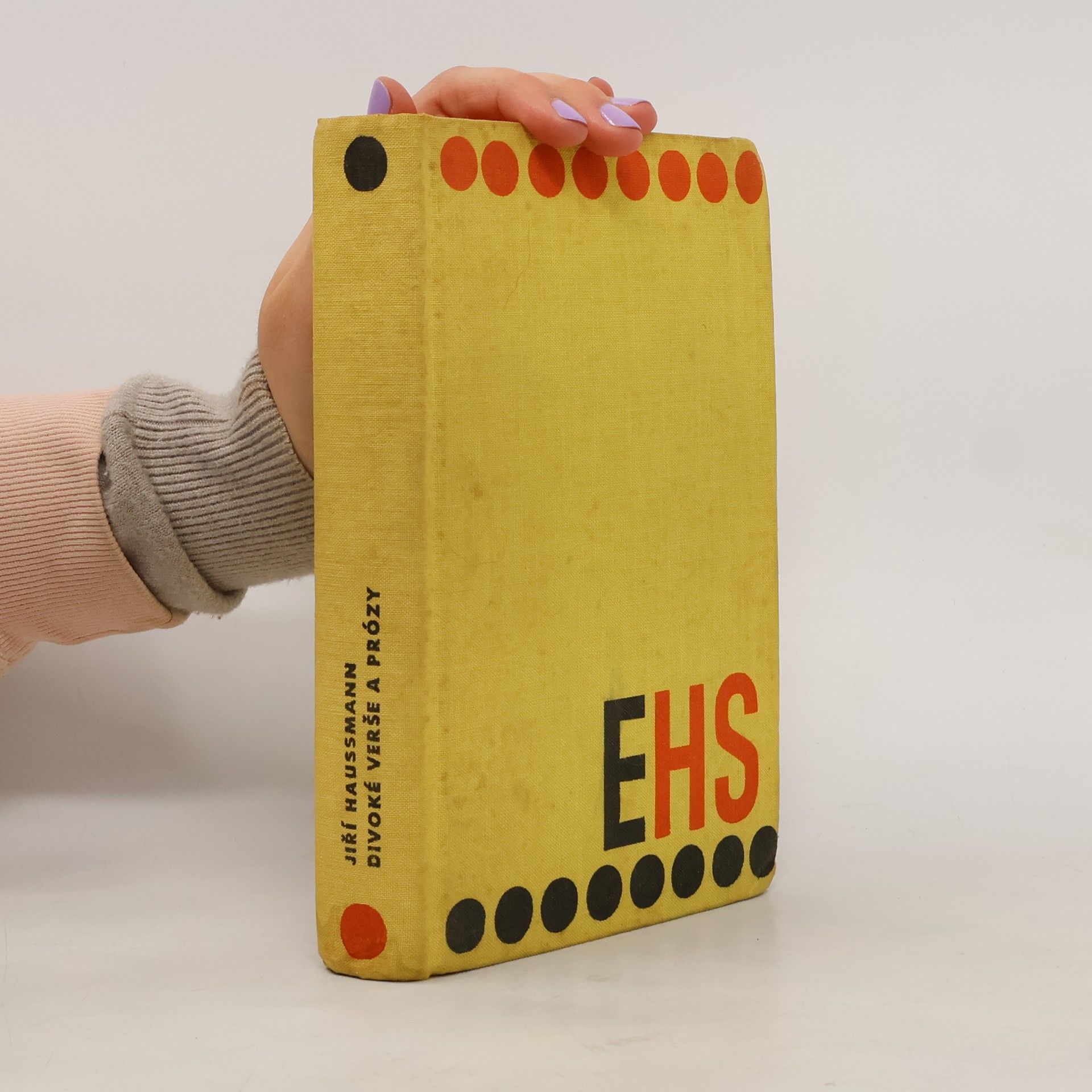 Jiří Haussmann Divoké verše a prózy (Ocpl, 400 s., il. A. Hoffmeistr, bez přebalu)