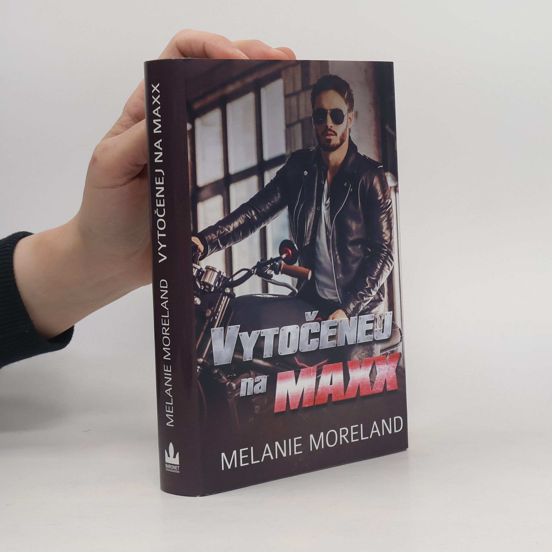 Melanie Moreland Vytočenej na Maxx