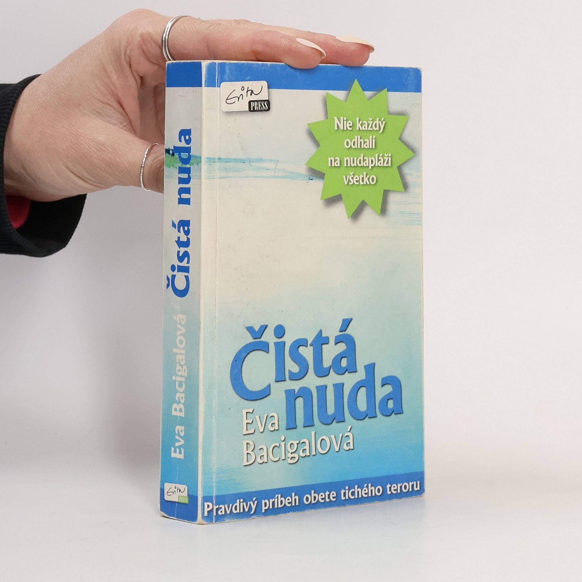 Eva Bacigalova Čistá nuda.