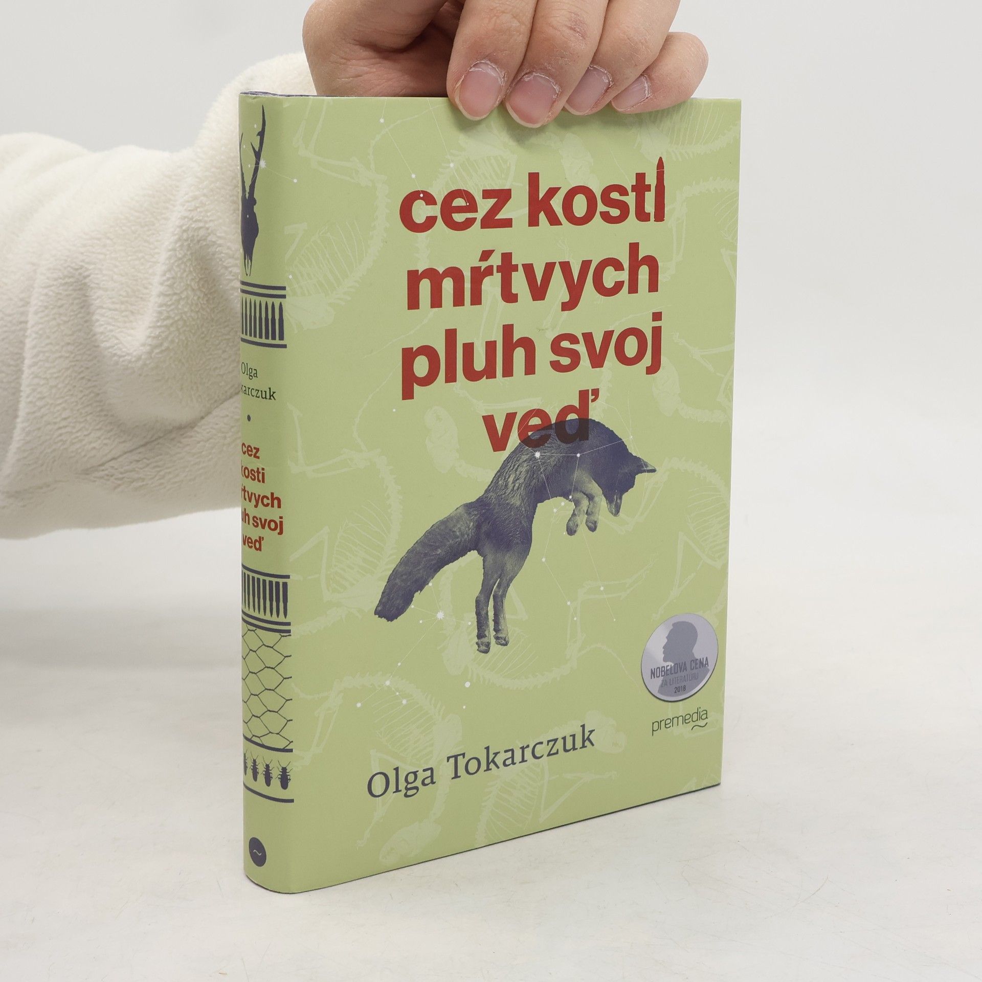 Olga Tokarczuk Cez kosti mŕtvych pluh svoj veď