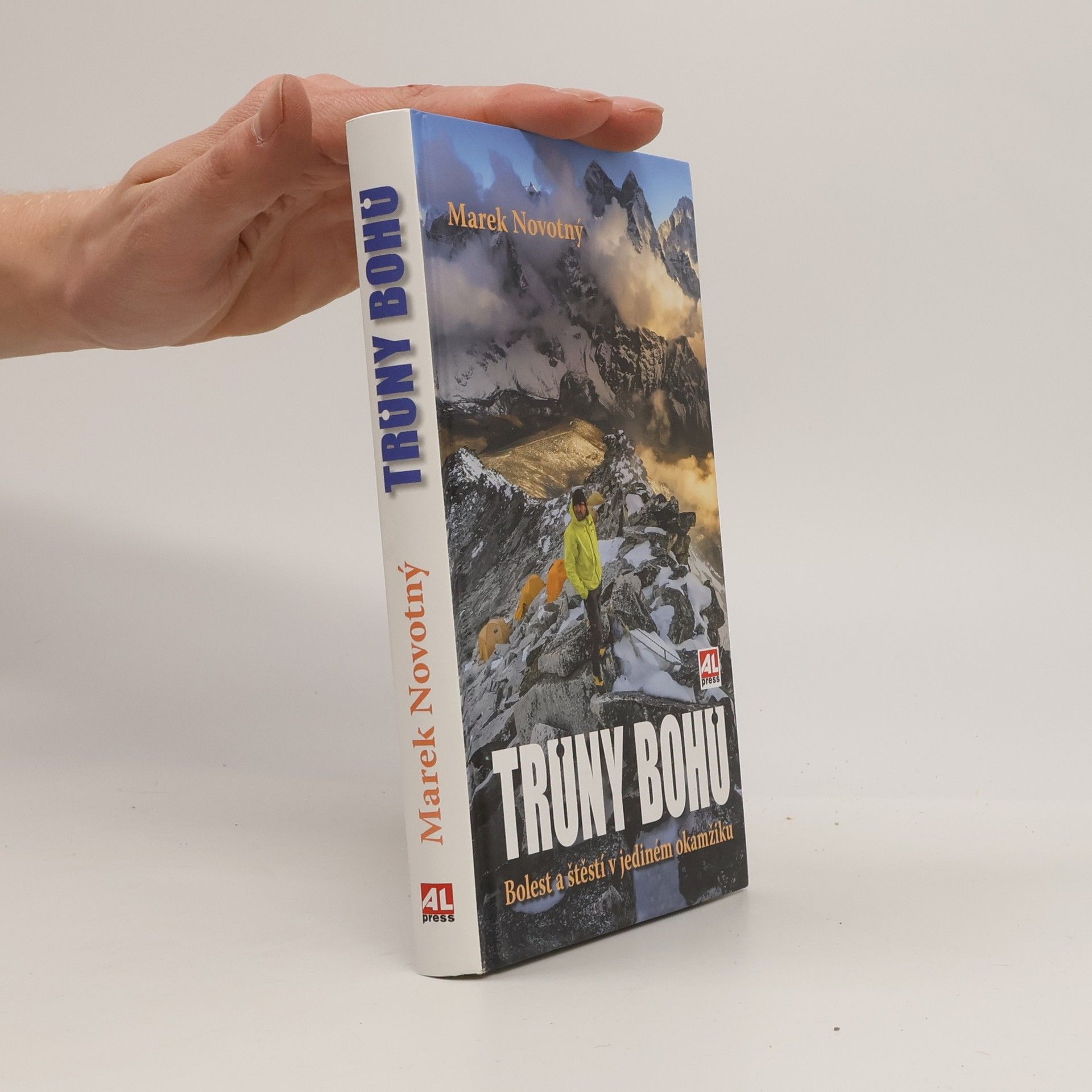 Marek Novotný Trůny bohů