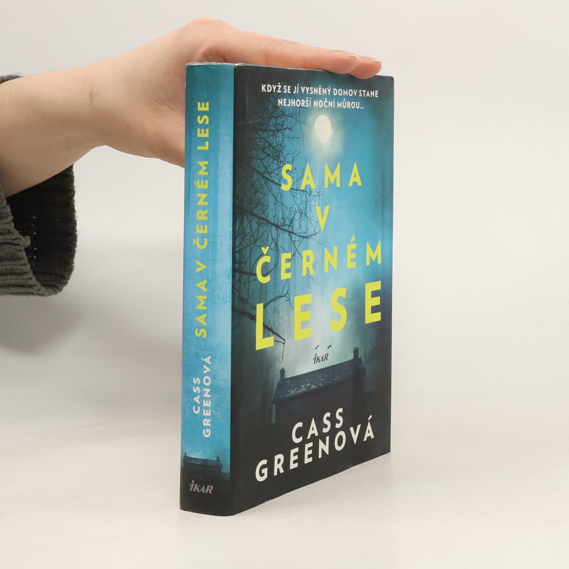 Cass Green Sama v černém lese