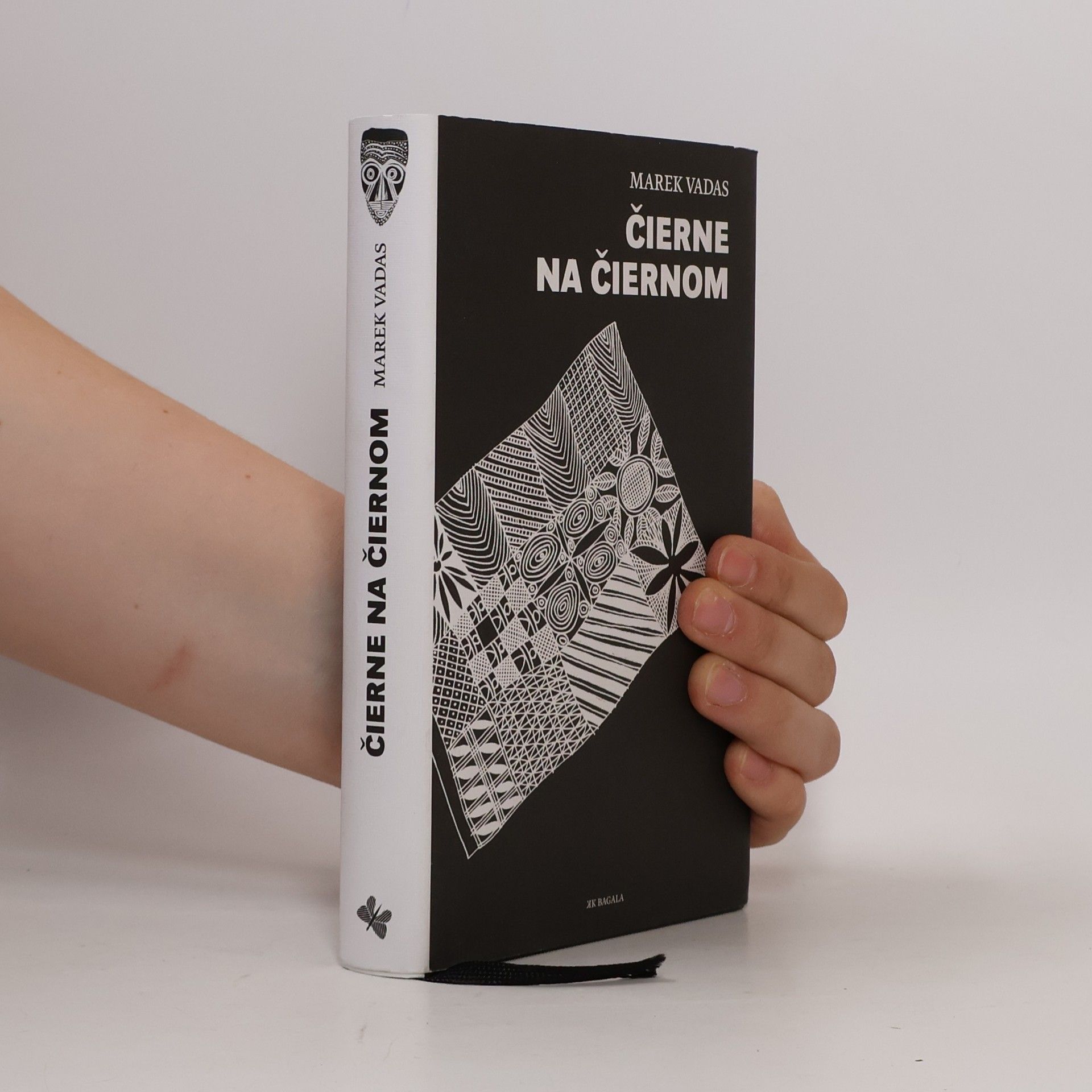 Marek Vadas Čierne na čiernom