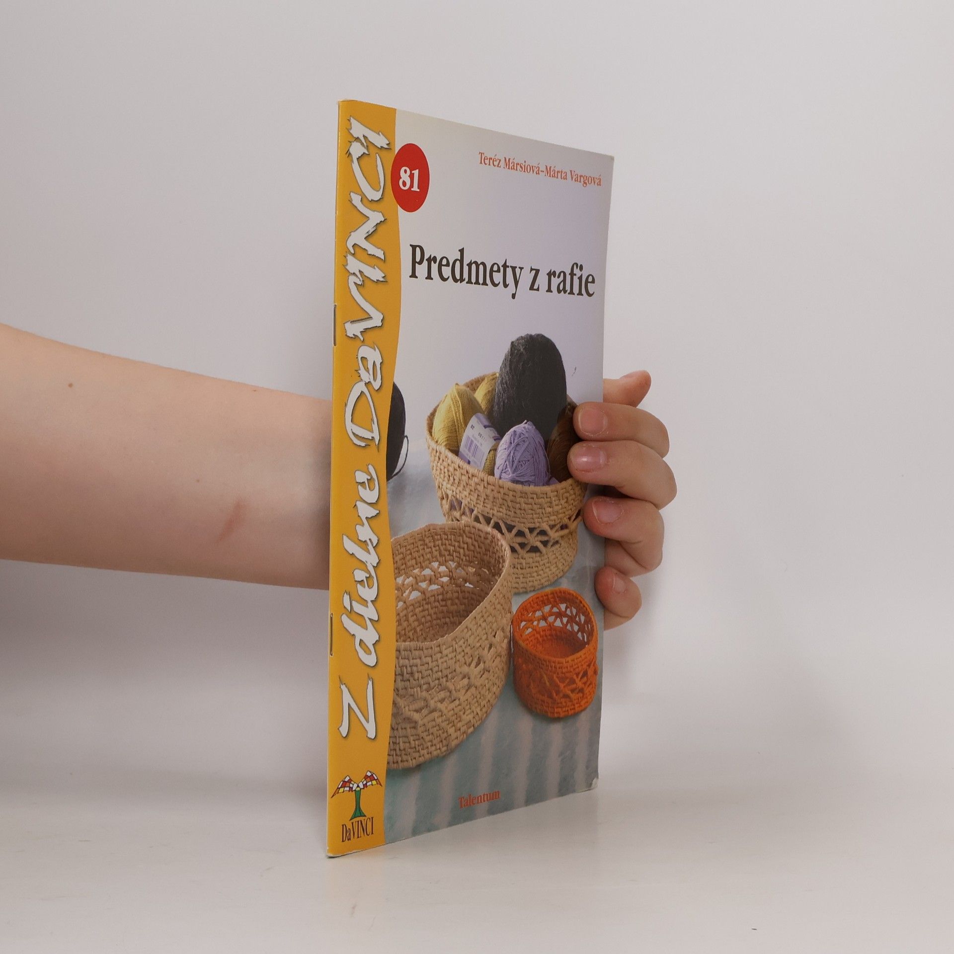 Teréz Mársiová Predmety z rafie