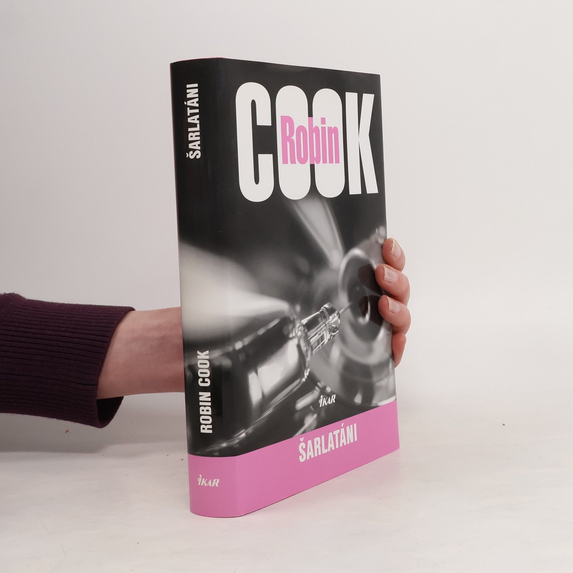 Robin Cook Šarlatáni