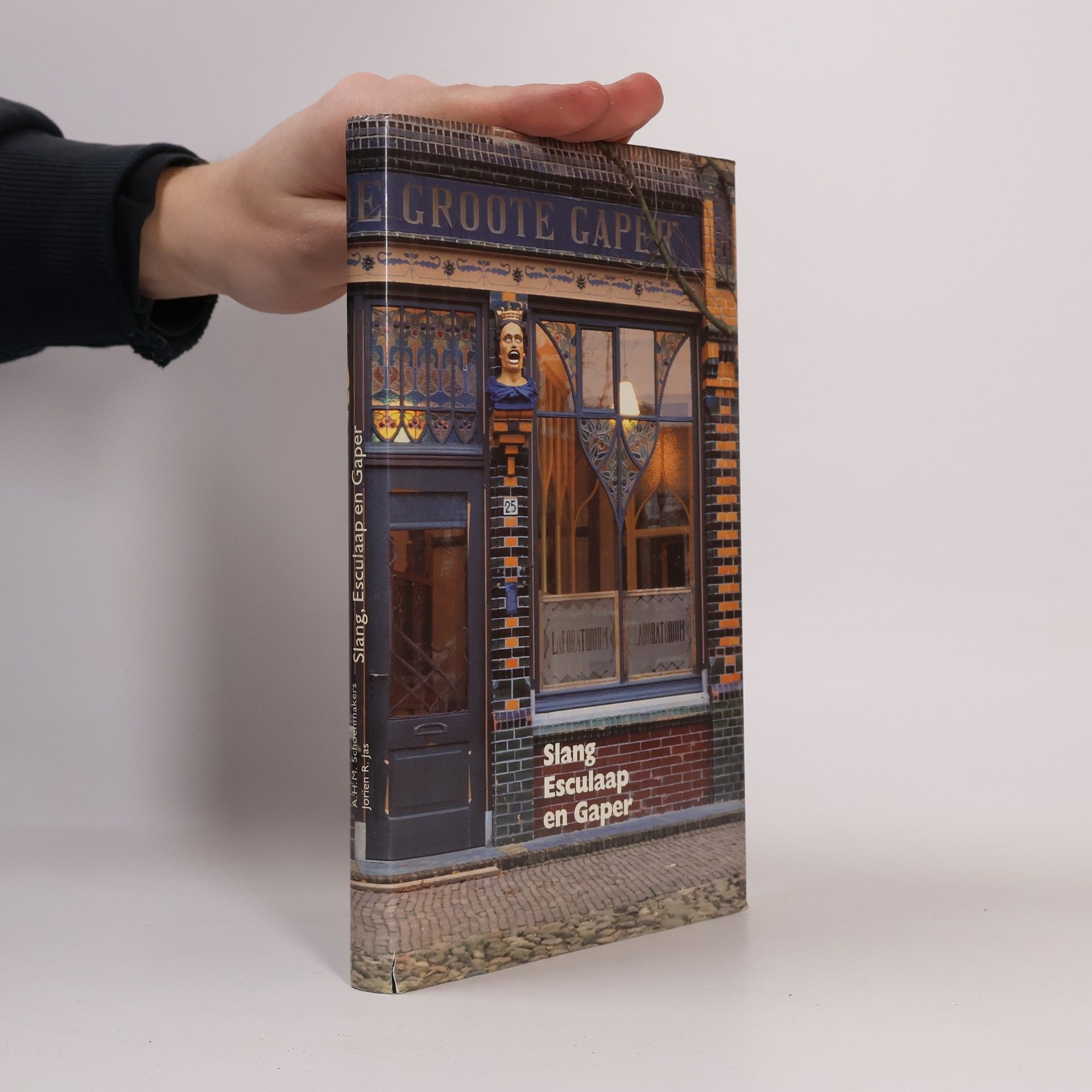 Ton Schoenmakers Slang, Esculaap en gaper