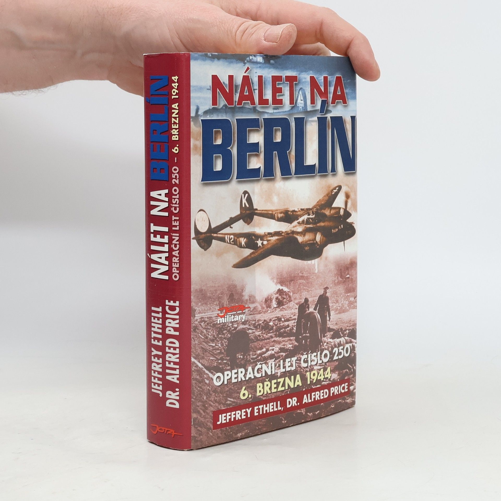 Jeffrey L. Ethell Nálet na Berlín