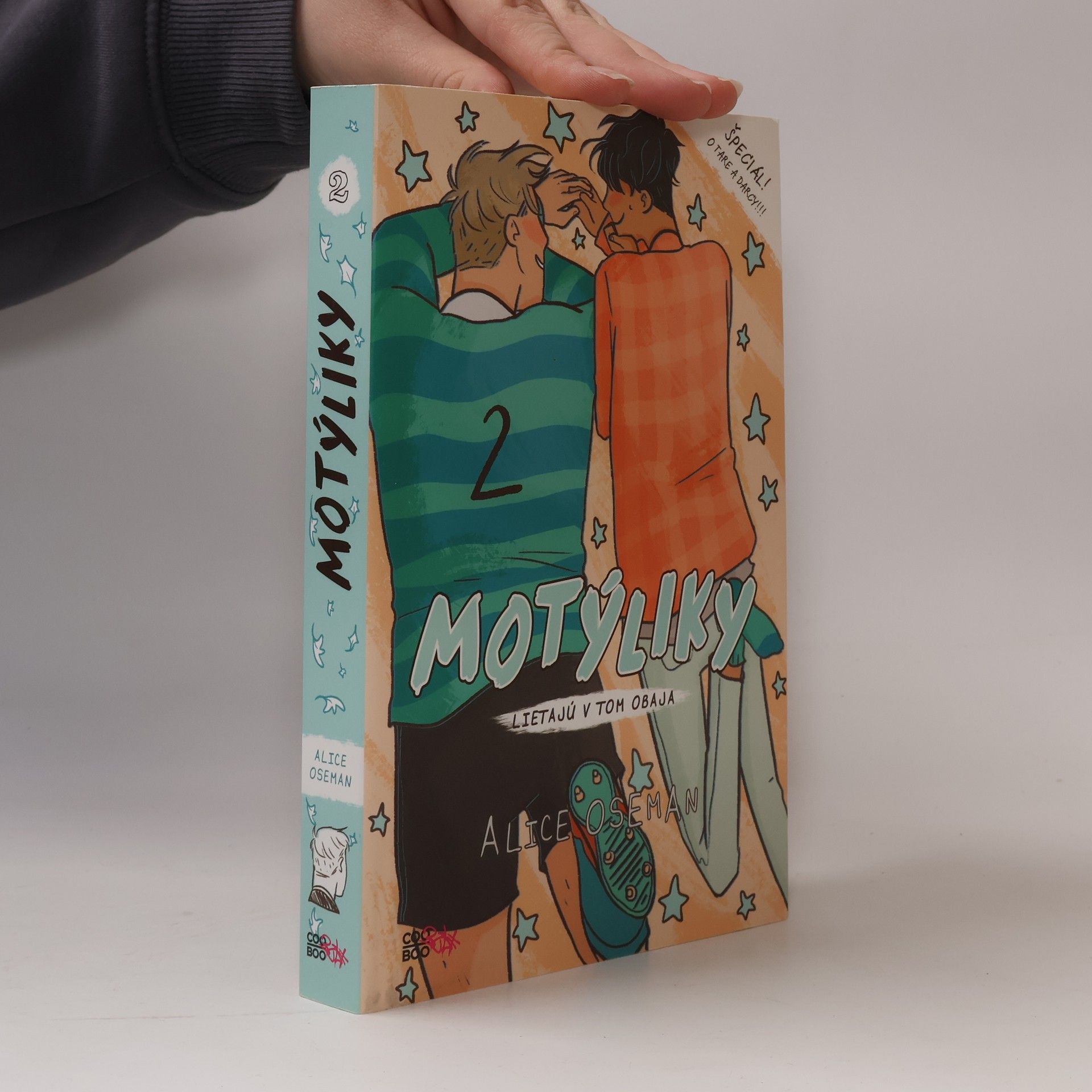 Alice Oseman Motýliky 2: lietajú v tom obaja
