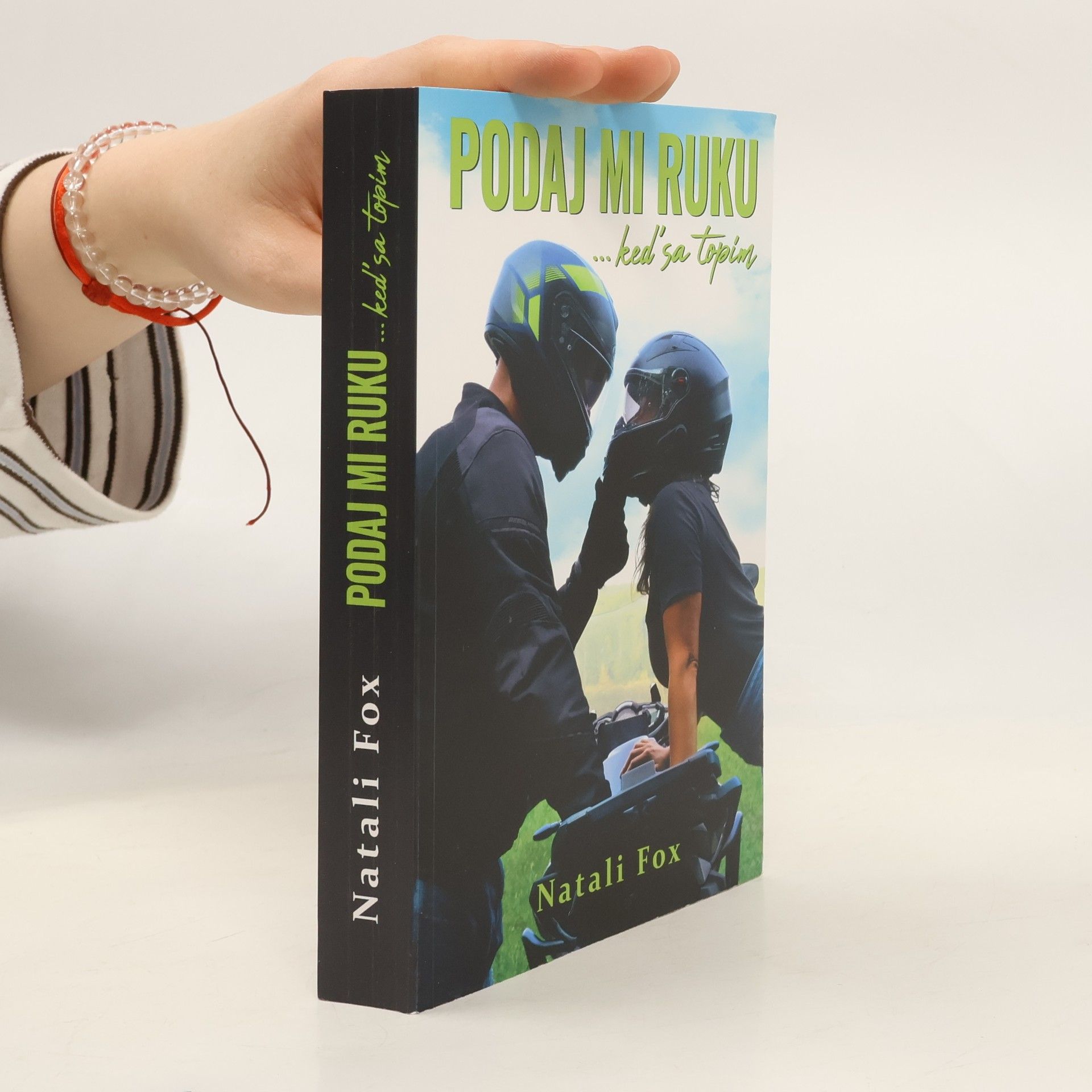 Podaj mi ruku, keď sa topím