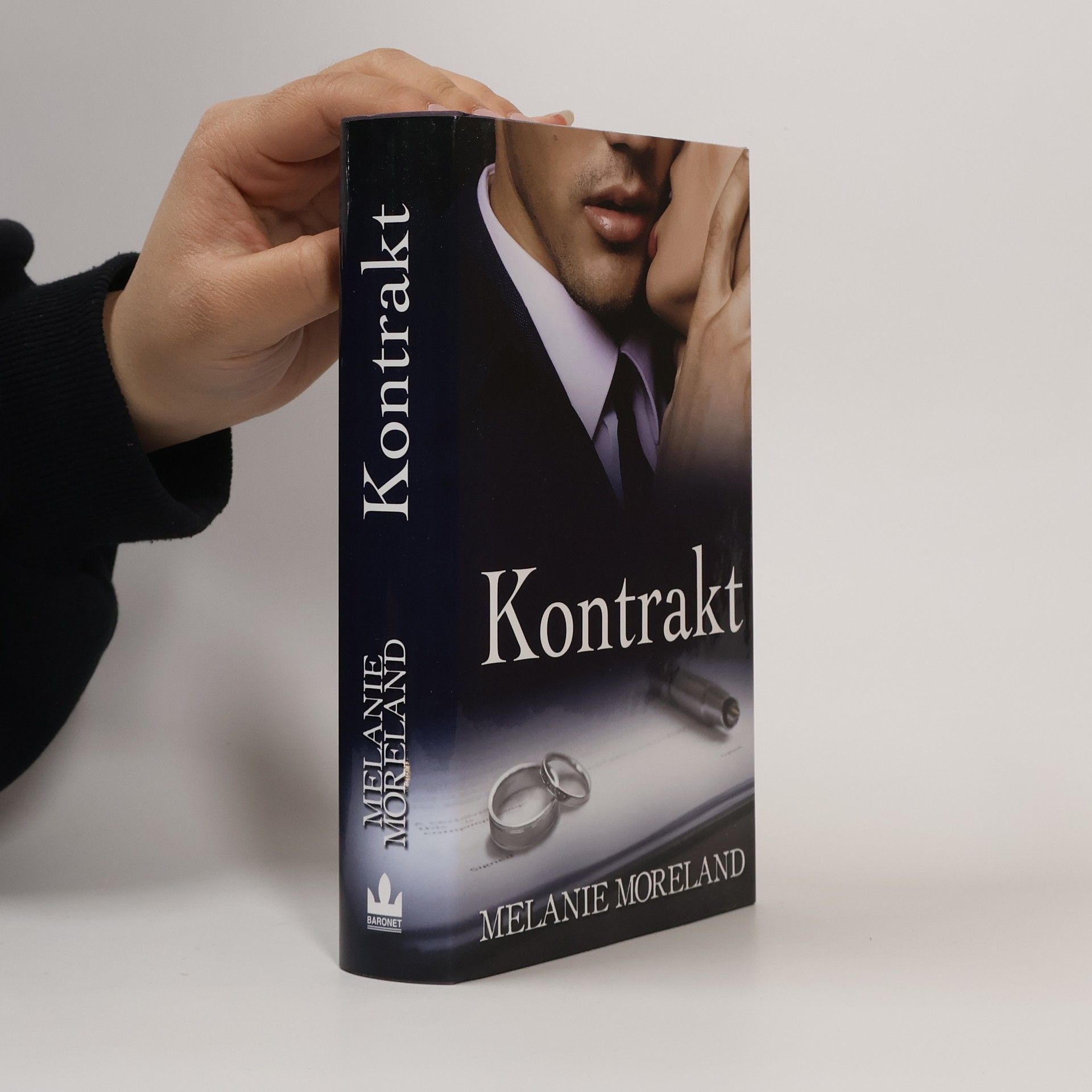 Zuzana Selementová Kontrakt