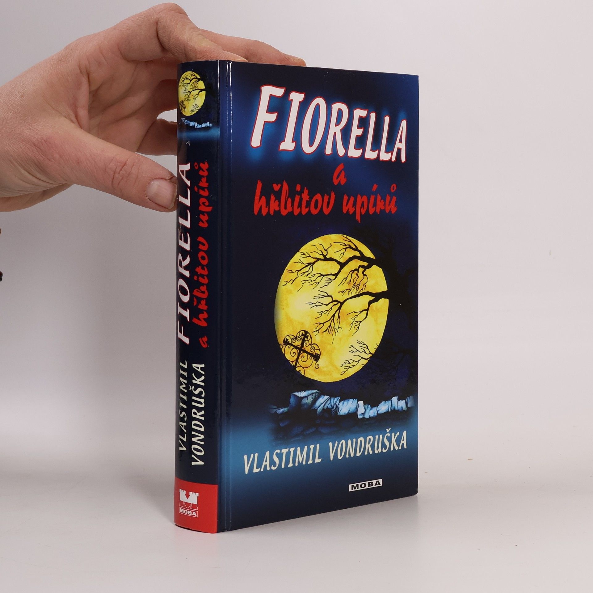 Vlastimil Vondruška Fiorella a hřbitov upírů