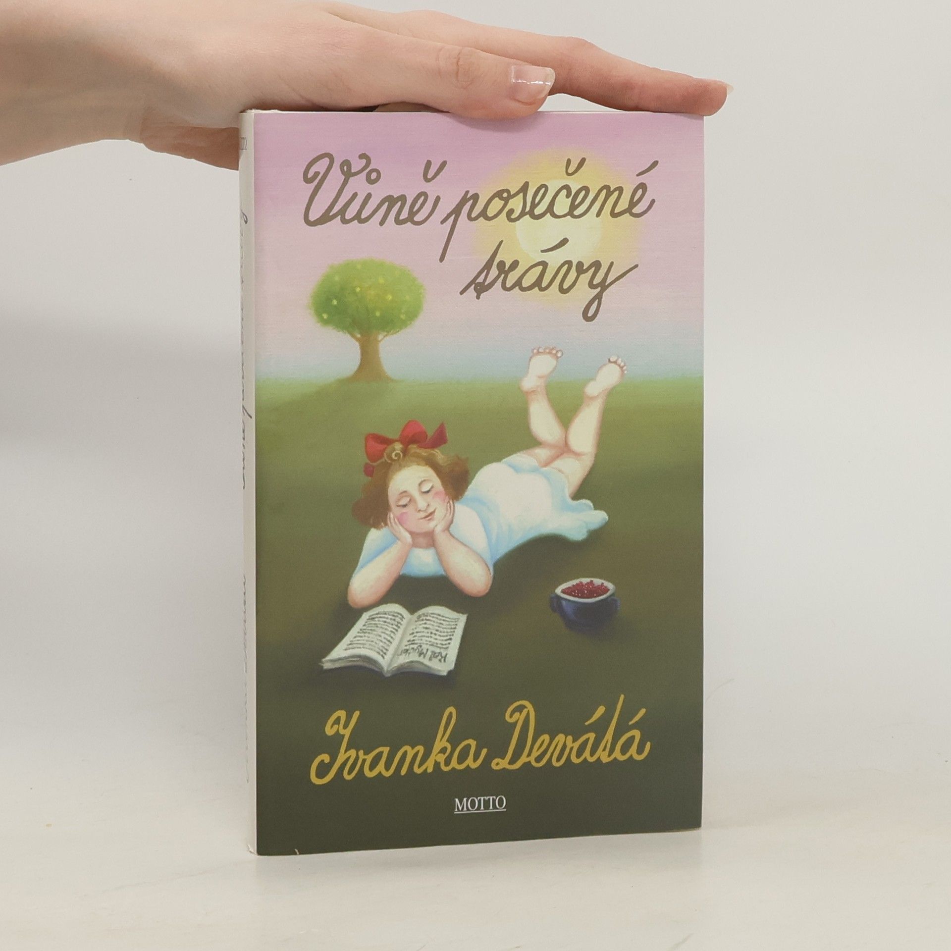 Ivanka Devátá Vůně posečené trávy