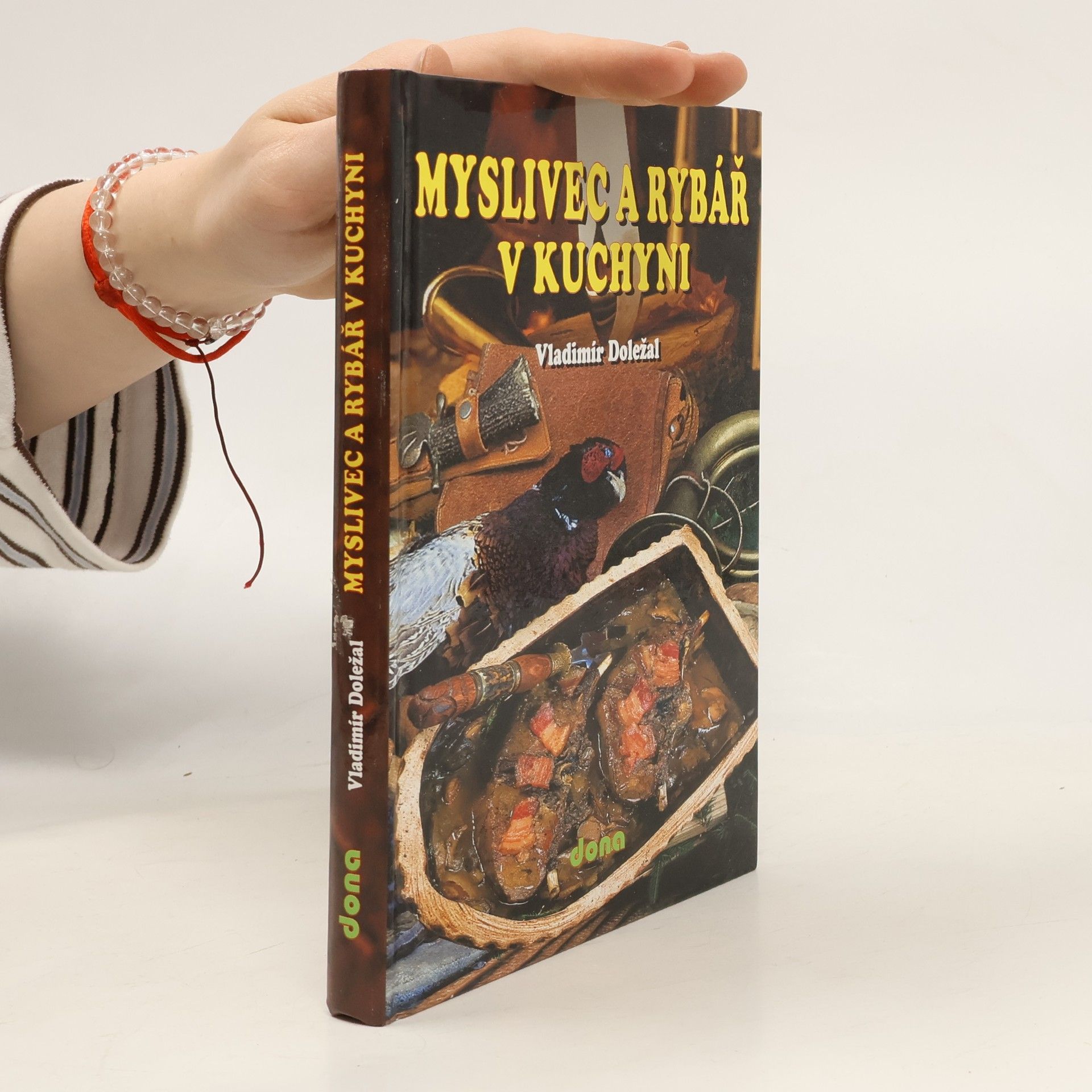 Myslivec a rybář v kuchyni