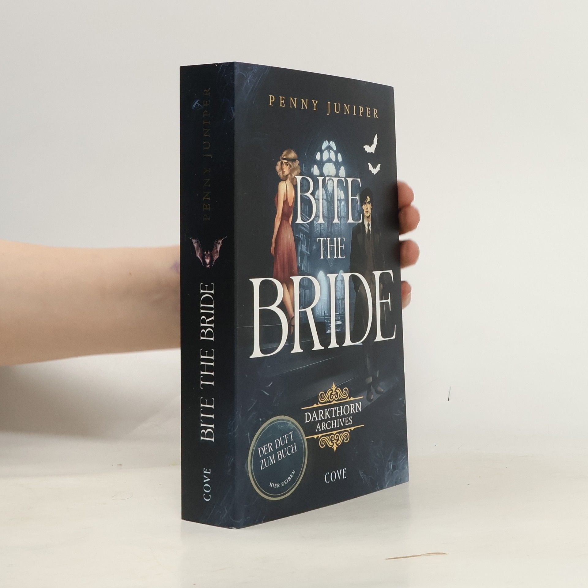 Penny Juniper Darkthorn Archives 1: Bite the Bride