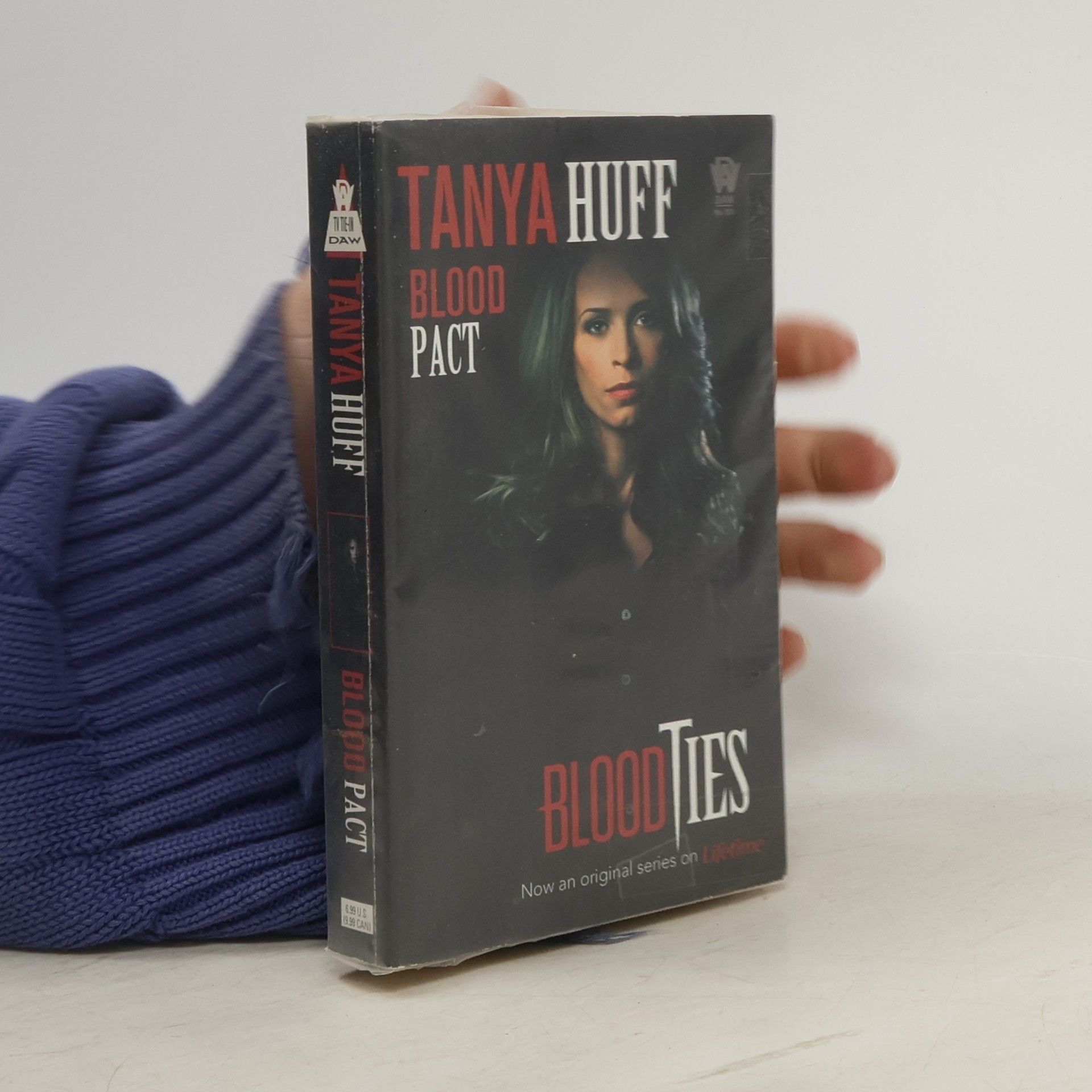Tanya Huff Blood Pact
