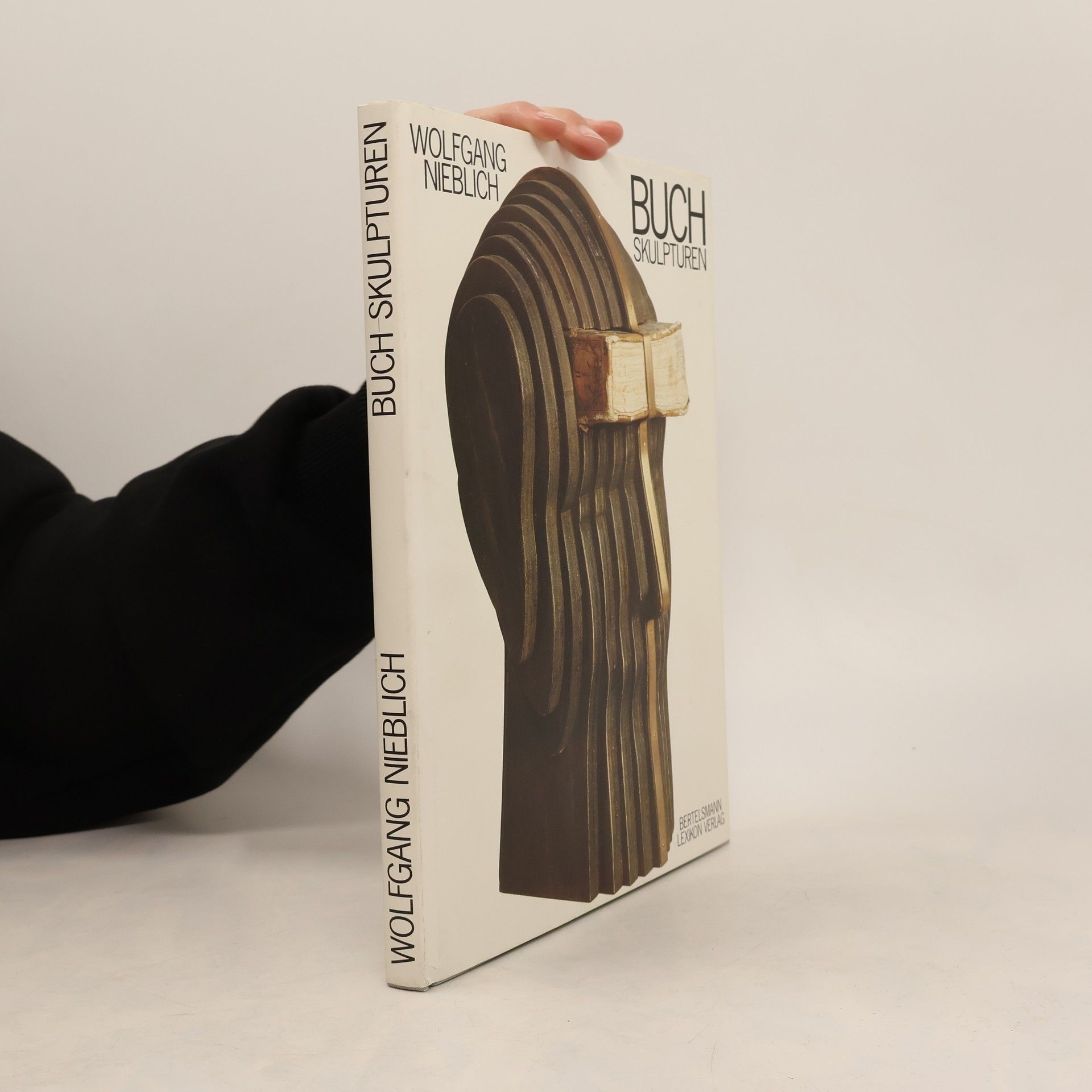 Wolfgang Nieblich Buch-Skulpturen