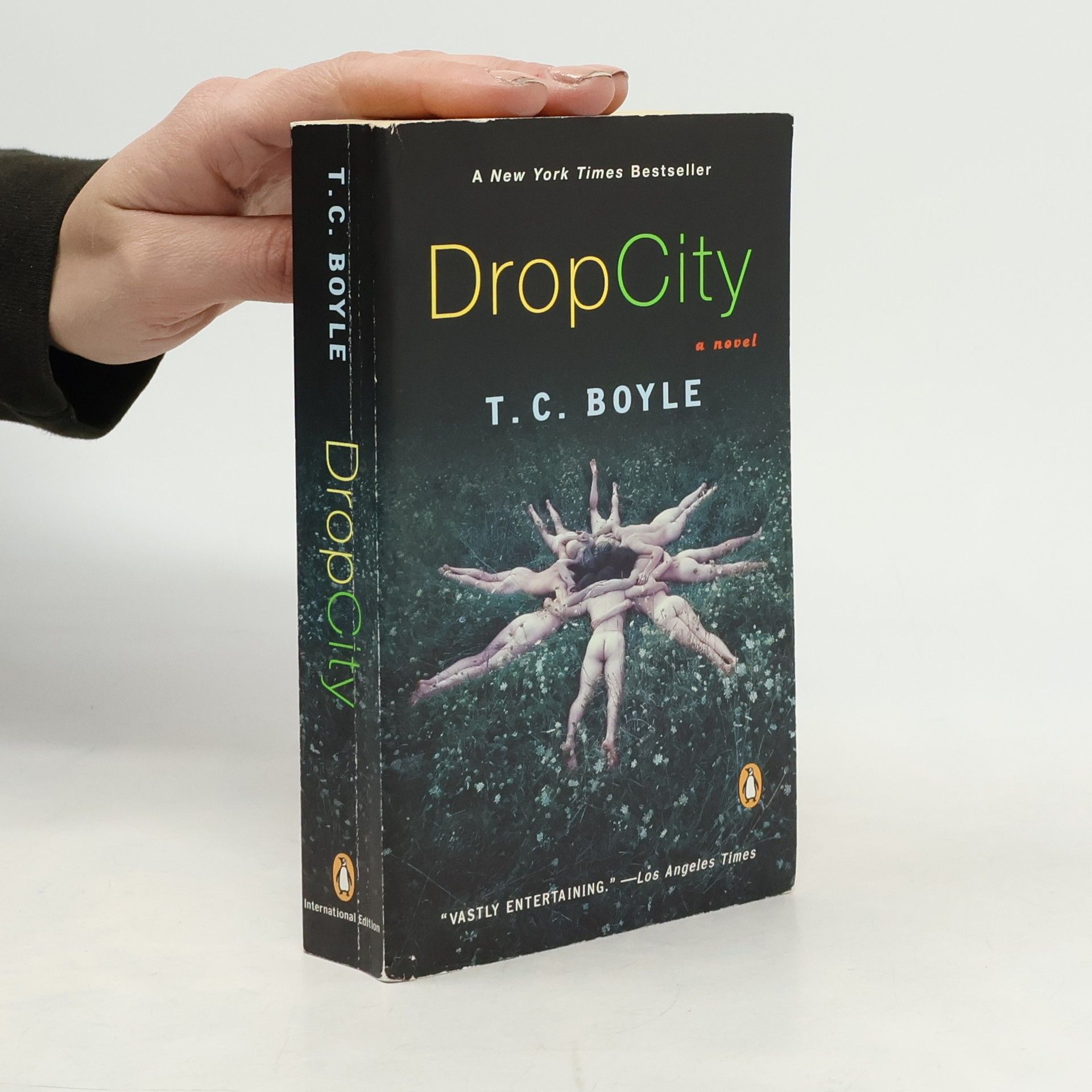 Tom Coraghessan Boyle Drop City