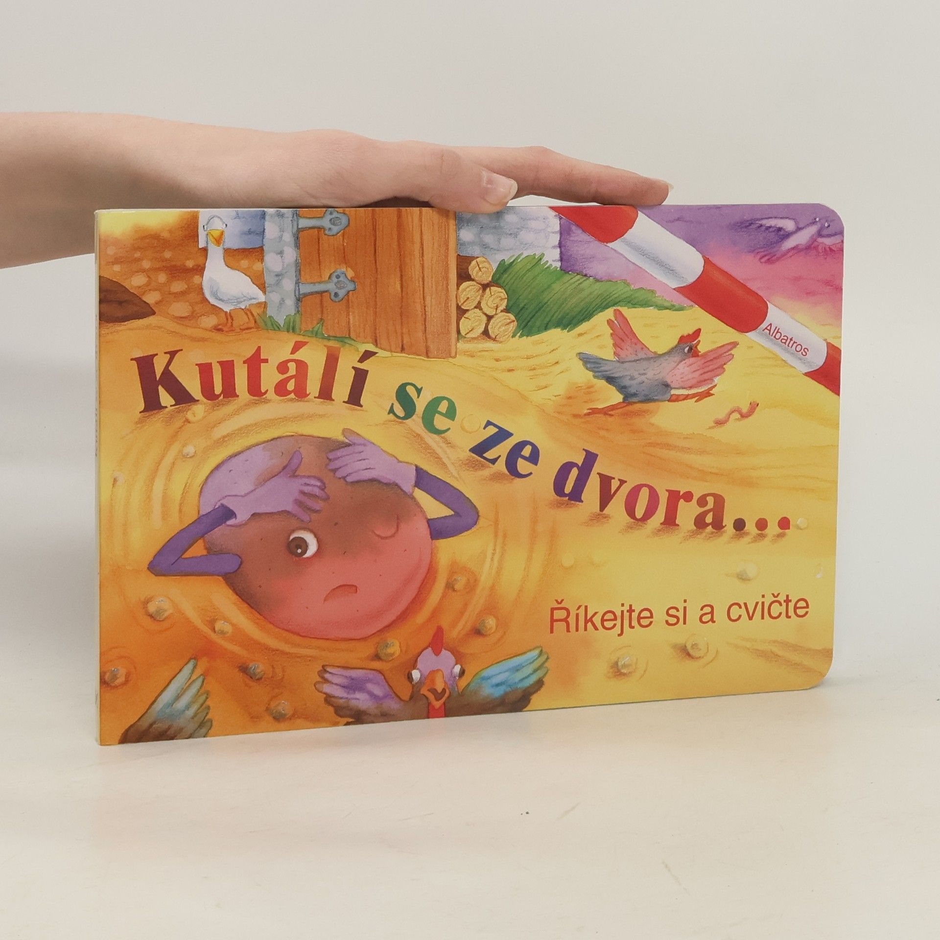 Darina Krygiel Kutálí se ze dvora