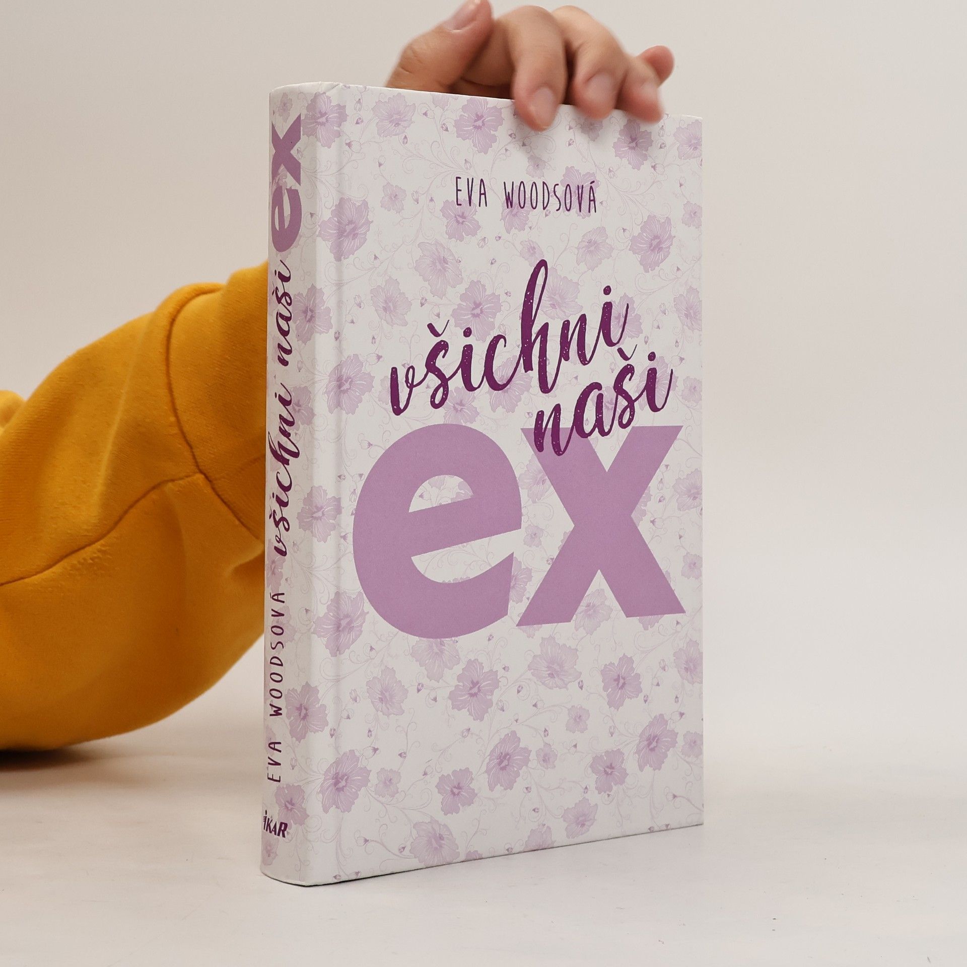 Claire McGowan Všichni naši ex