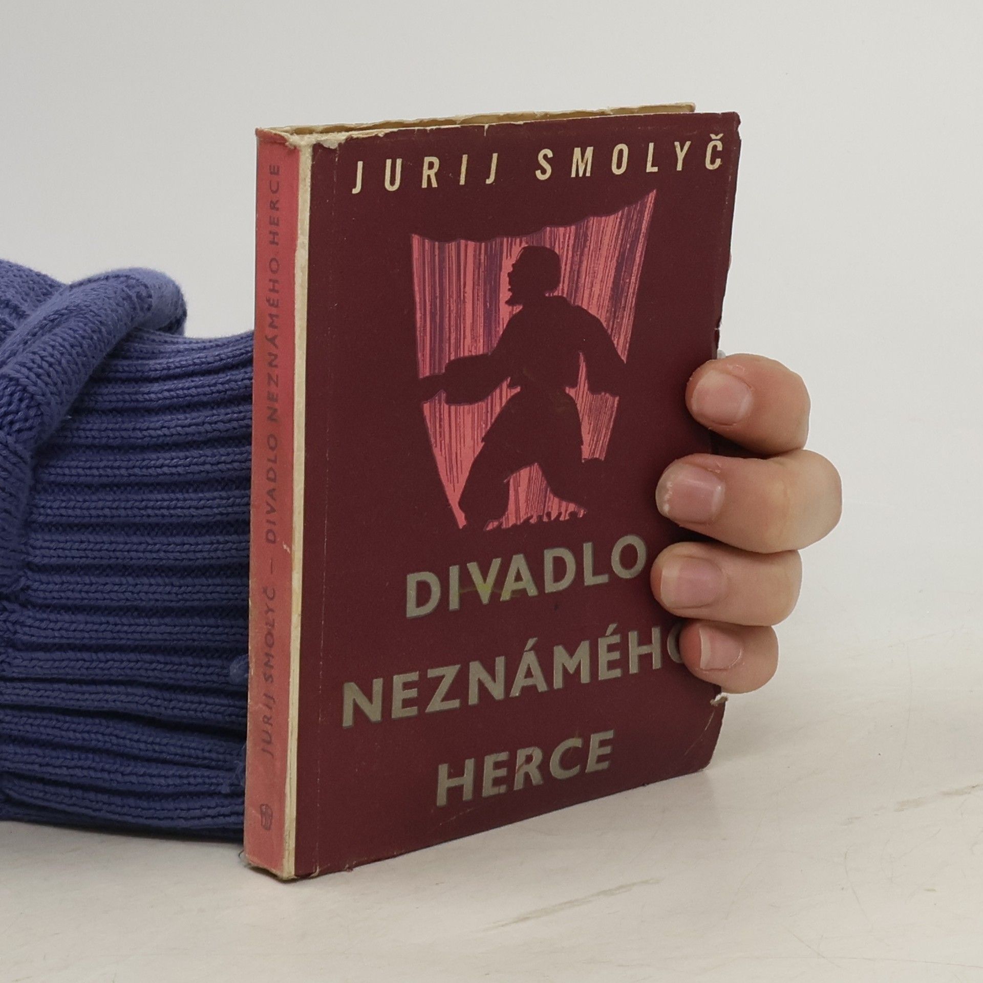 Jurij Kornijovyč Smolyč Divadlo neznámého herce