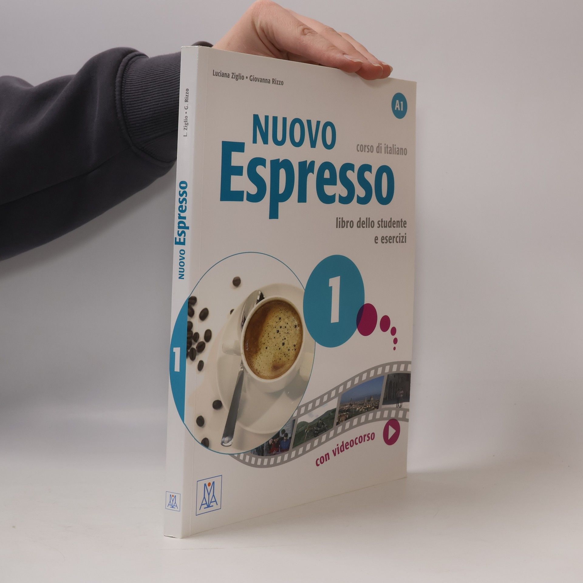 Luciana Ziglio Nuovo Espresso 1