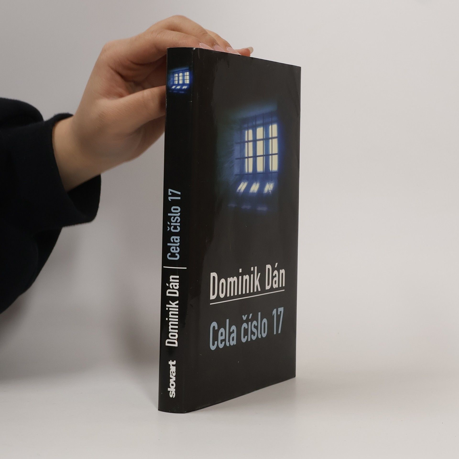 Dominik Dán Cela číslo 17