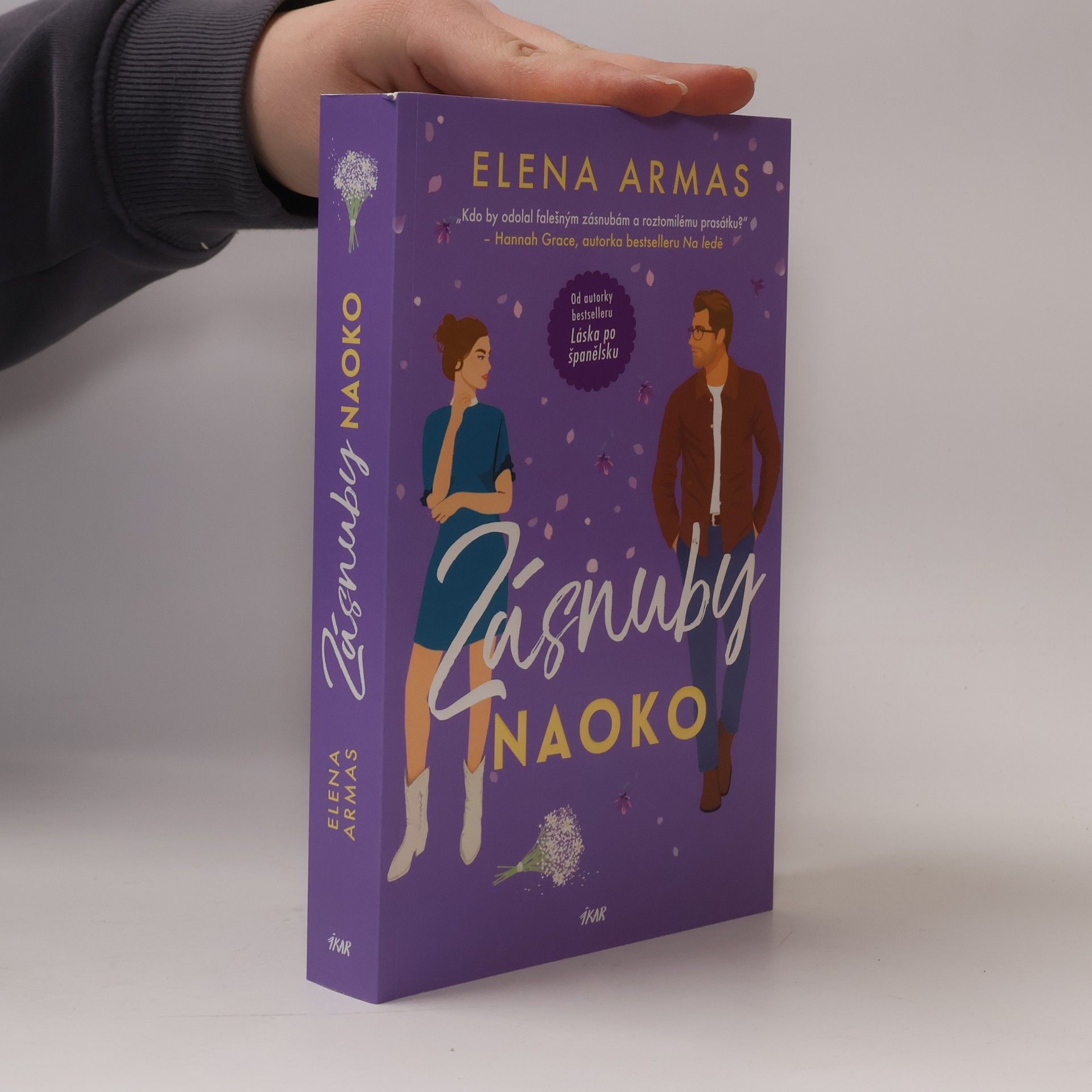 Elena Armas Zásnuby naoko