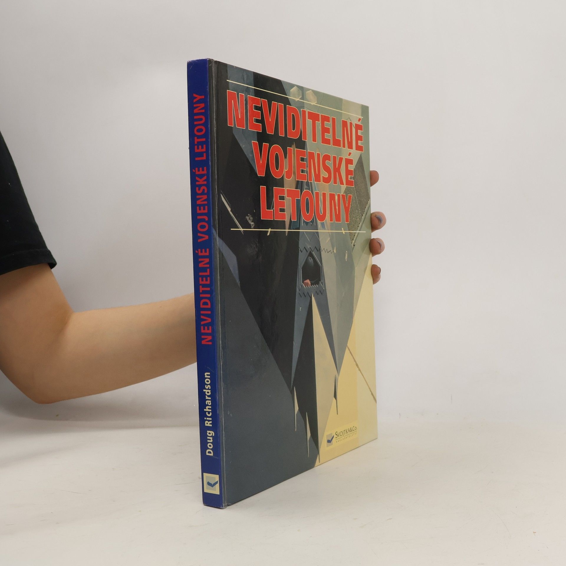 Douglas Richardson Neviditelné vojenské letouny