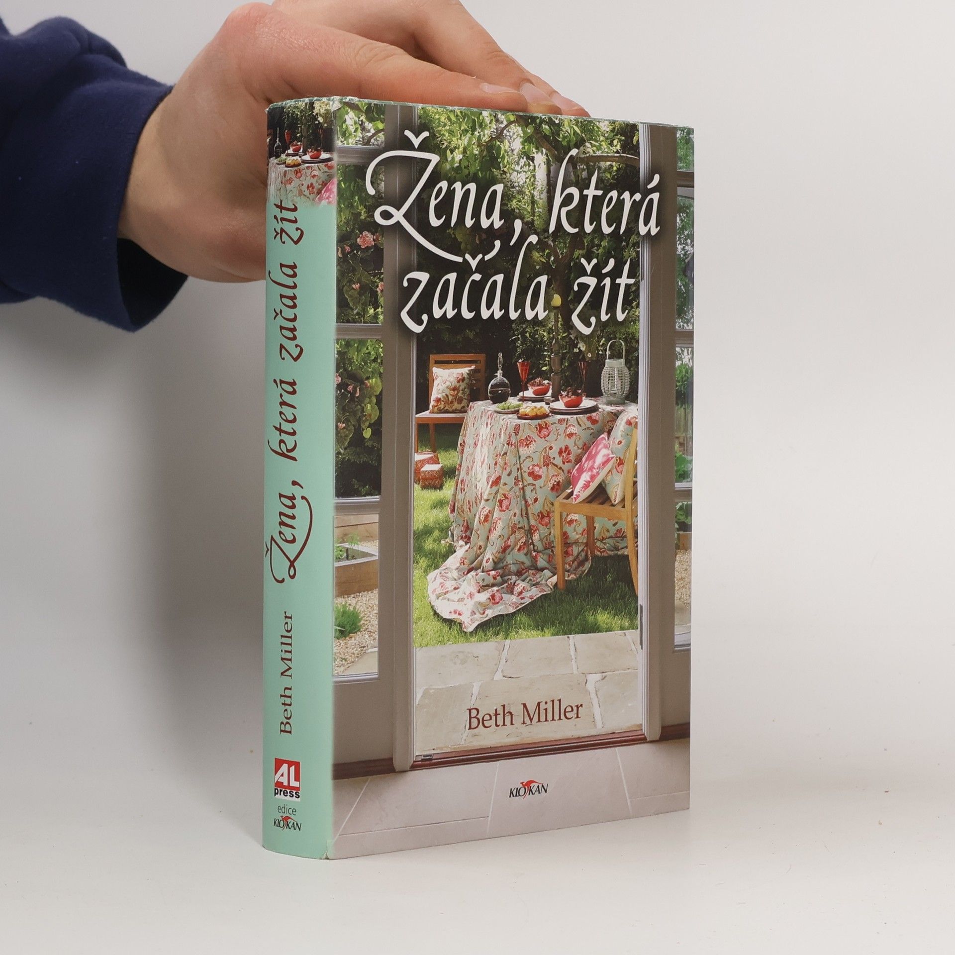 Beth Miller Žena, která začala žít