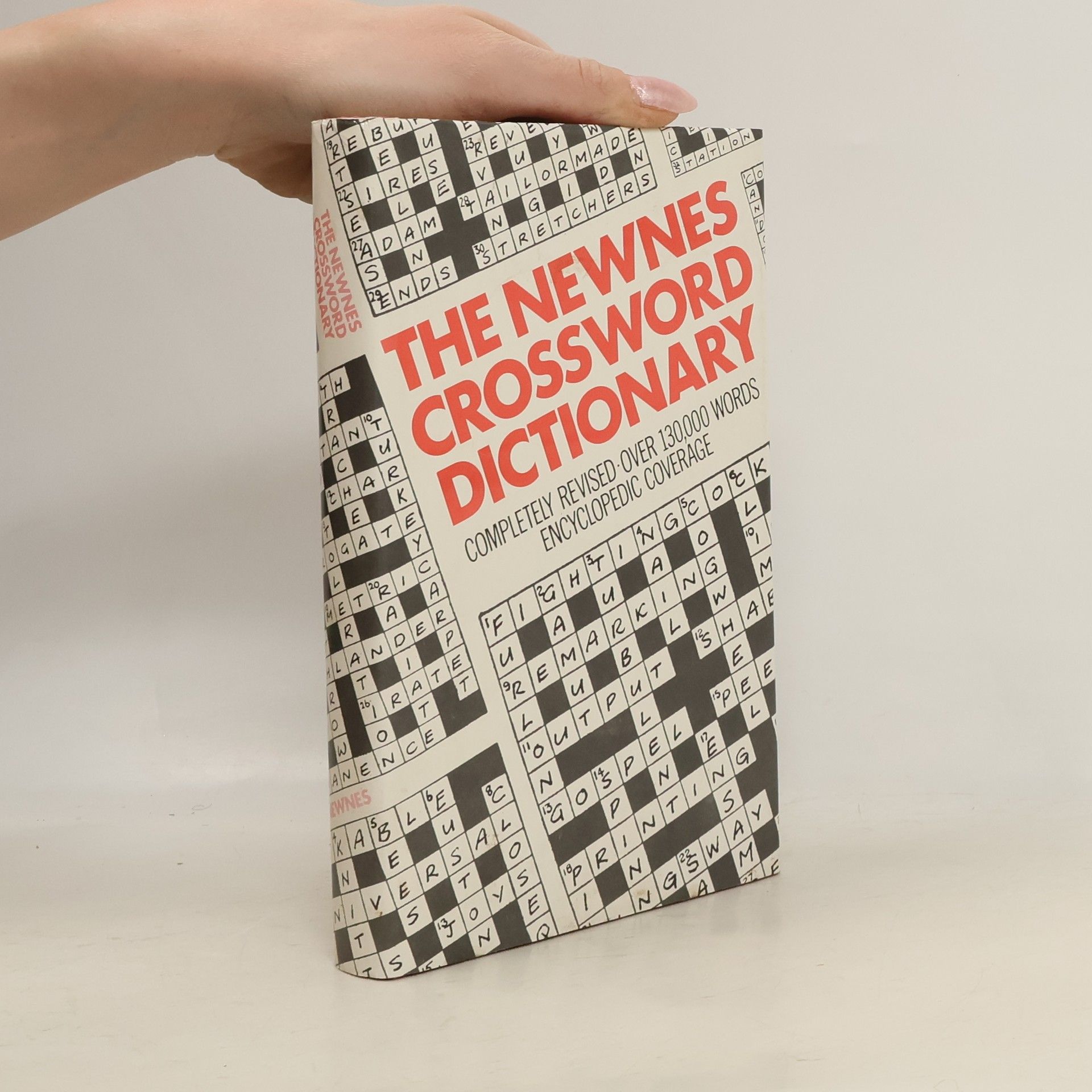 Autores varios The Newnes Crossword Dictionary