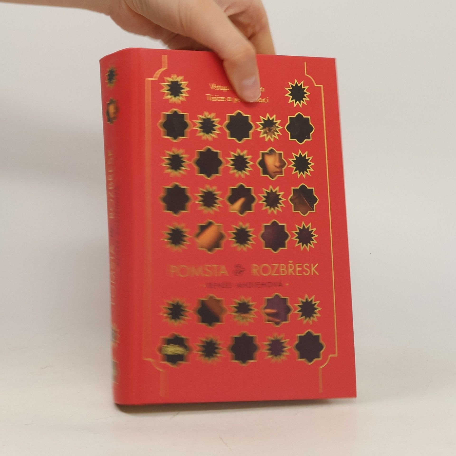 Renée Ahdieh Pomsta & rozbřesk