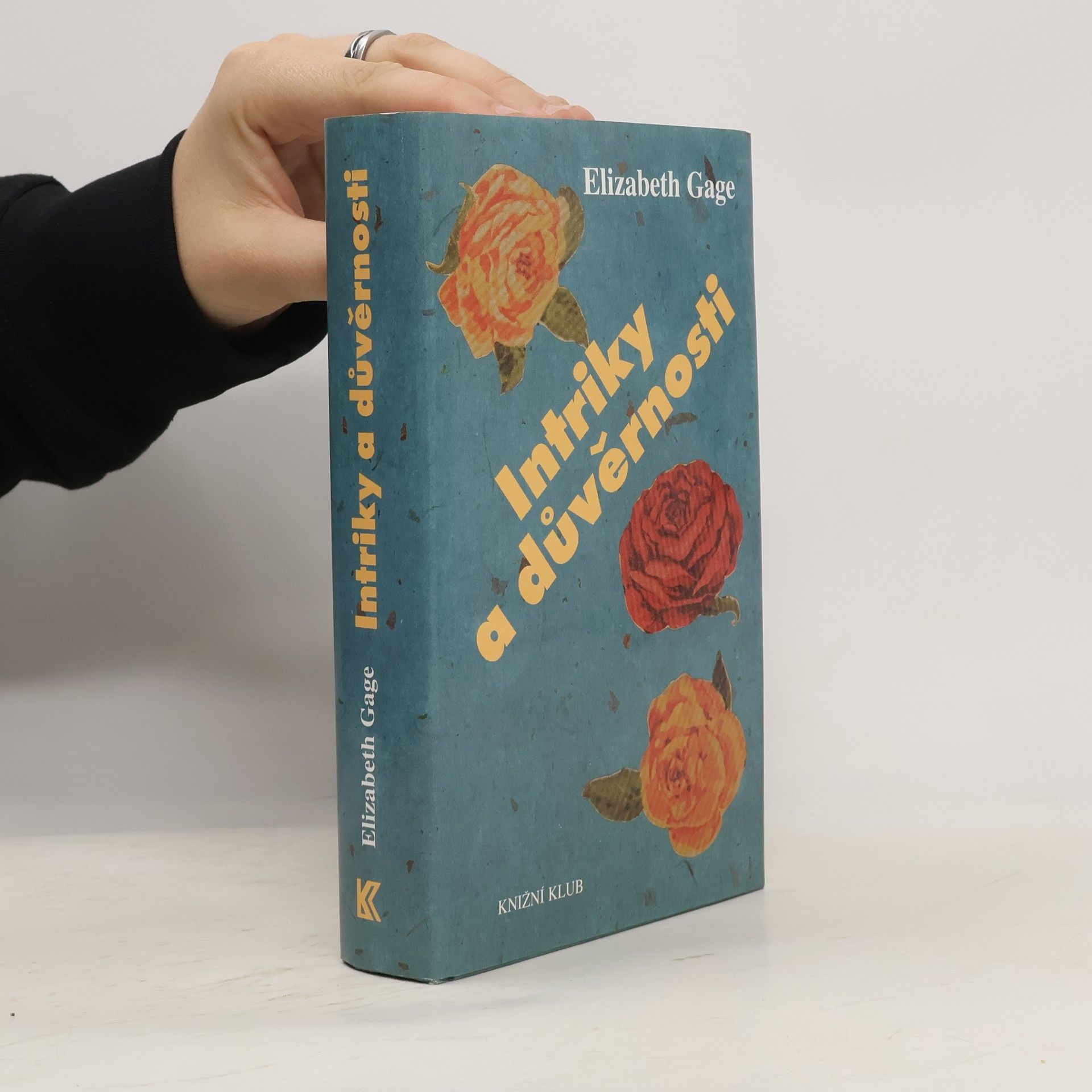 Elizabeth Gage Intriky a důvěrnosti