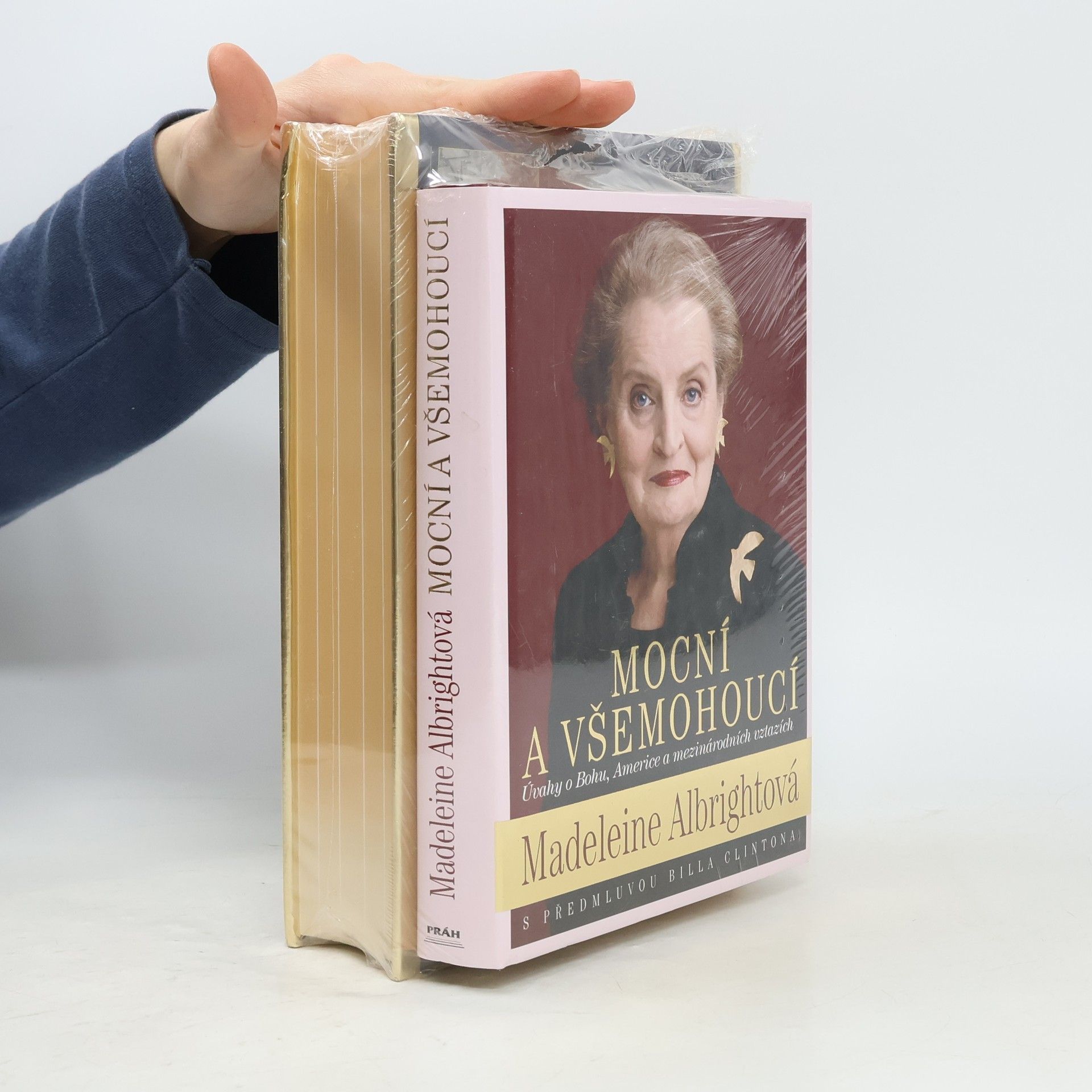 Madeleine Korbel Albright Mocní a všemohoucí. Madeleine.