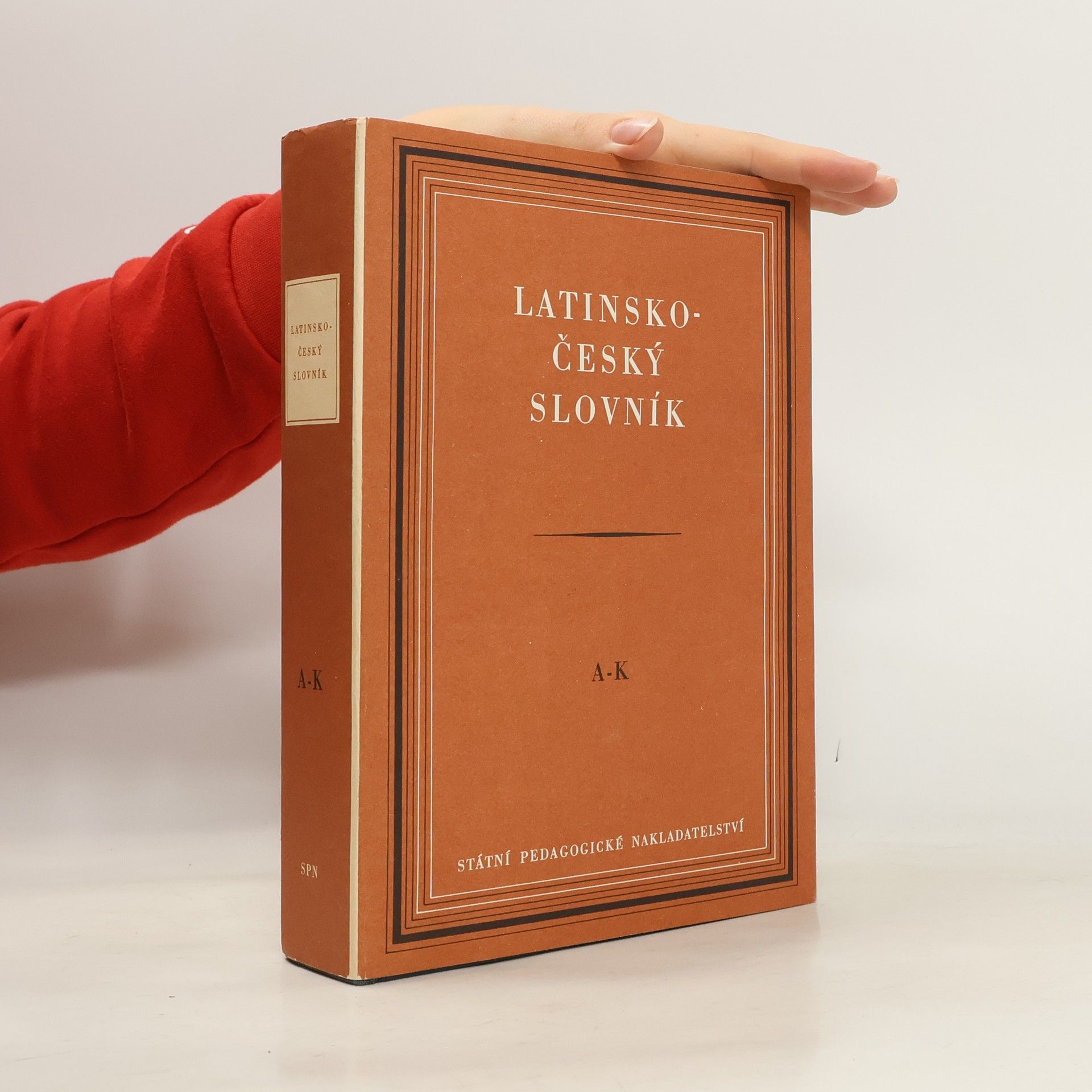 Collectif d'auteurs Latinsko-český slovník A-K