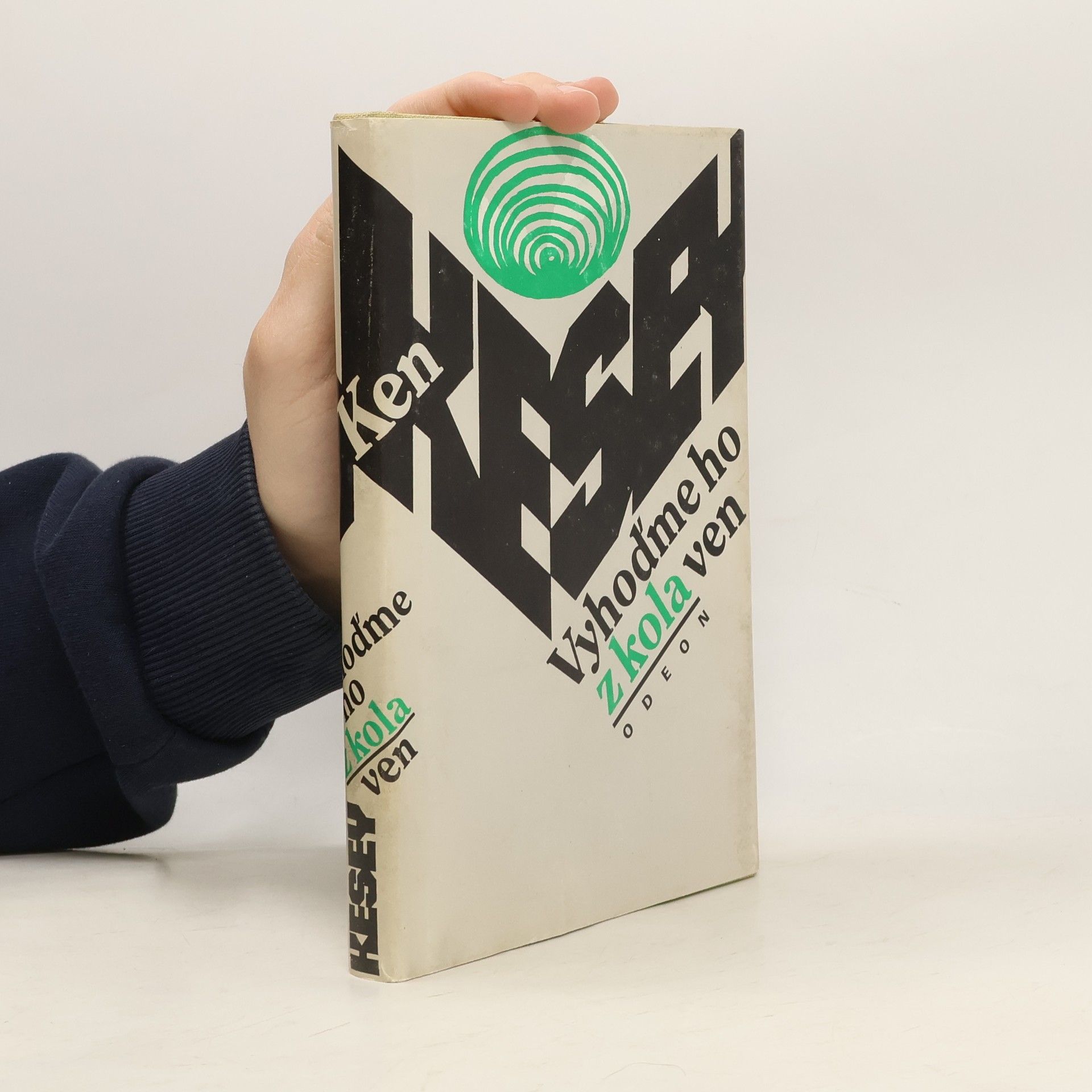 Vyhoďme ho z kola ven