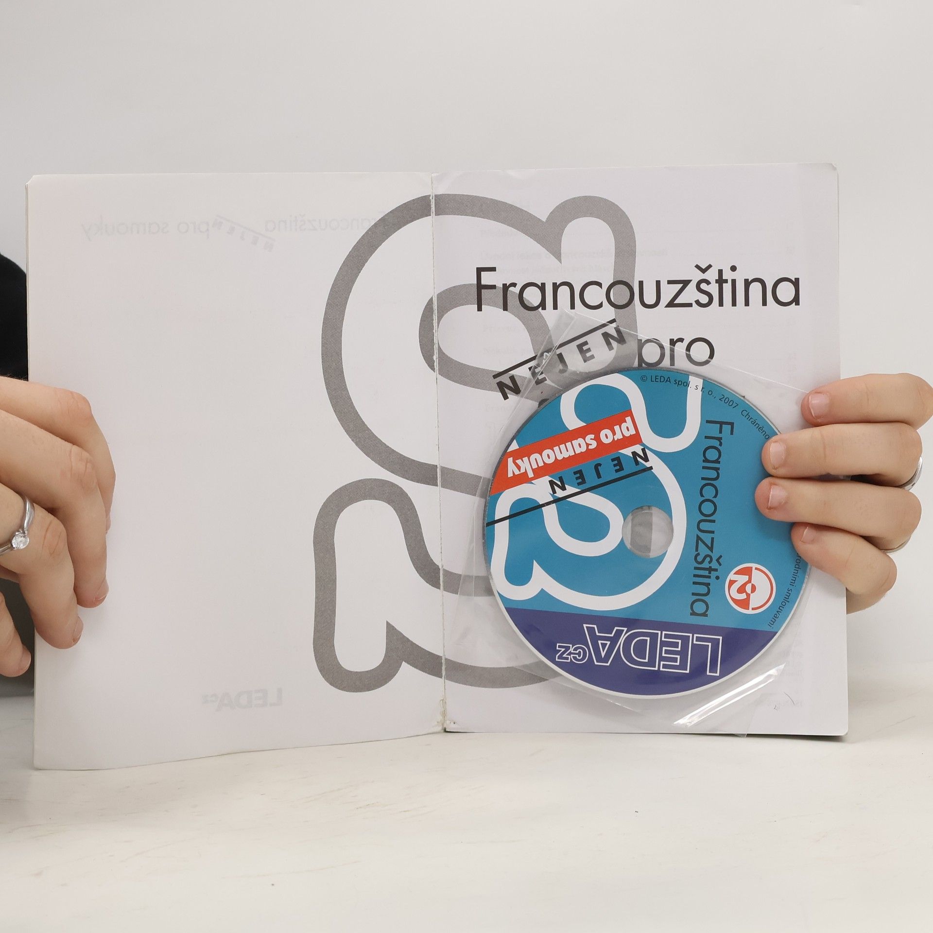 Marie Pravdová Francouzština nejen pro samouky. Učebnice