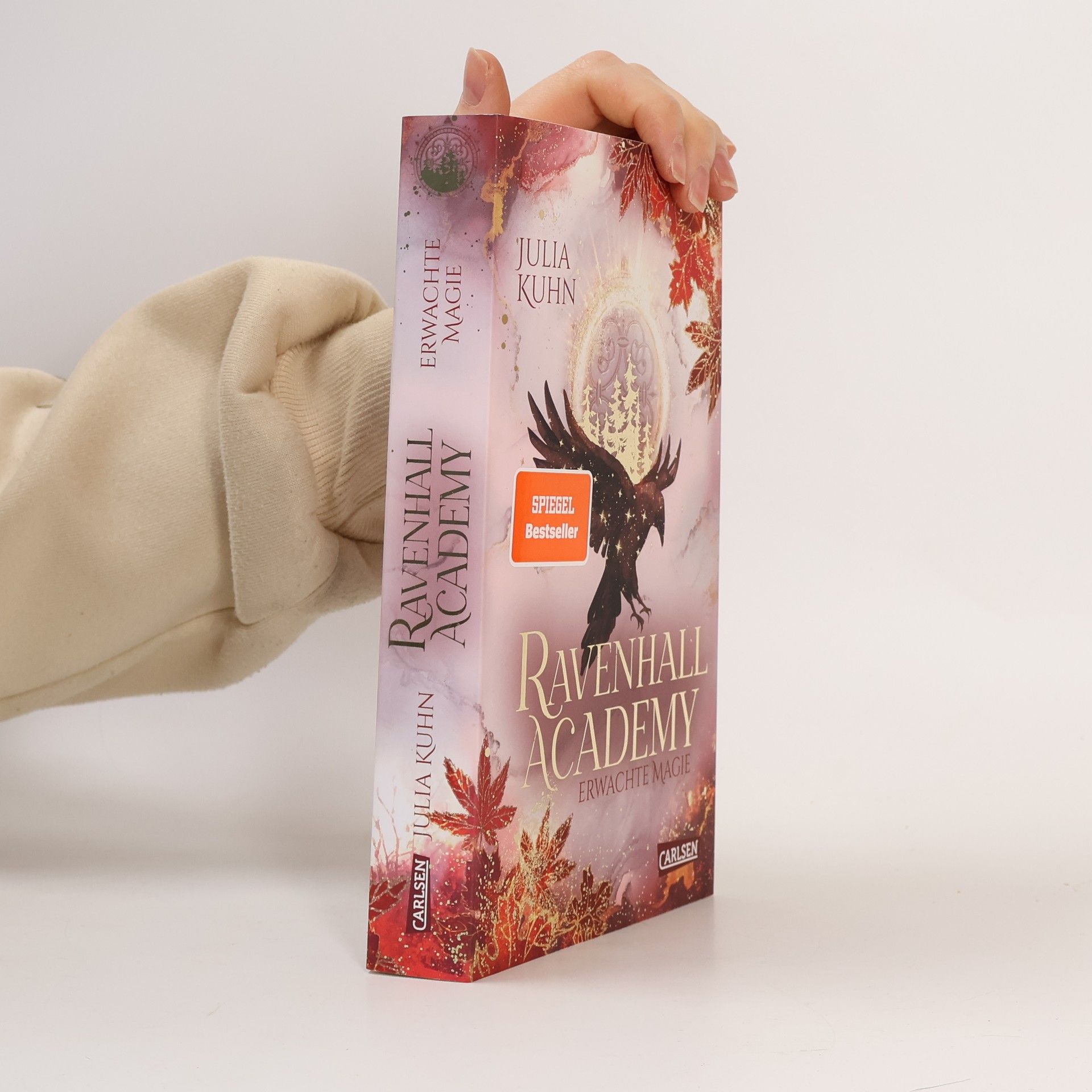 Julia Kuhn Ravenhall Academy 2: Erwachte Magie