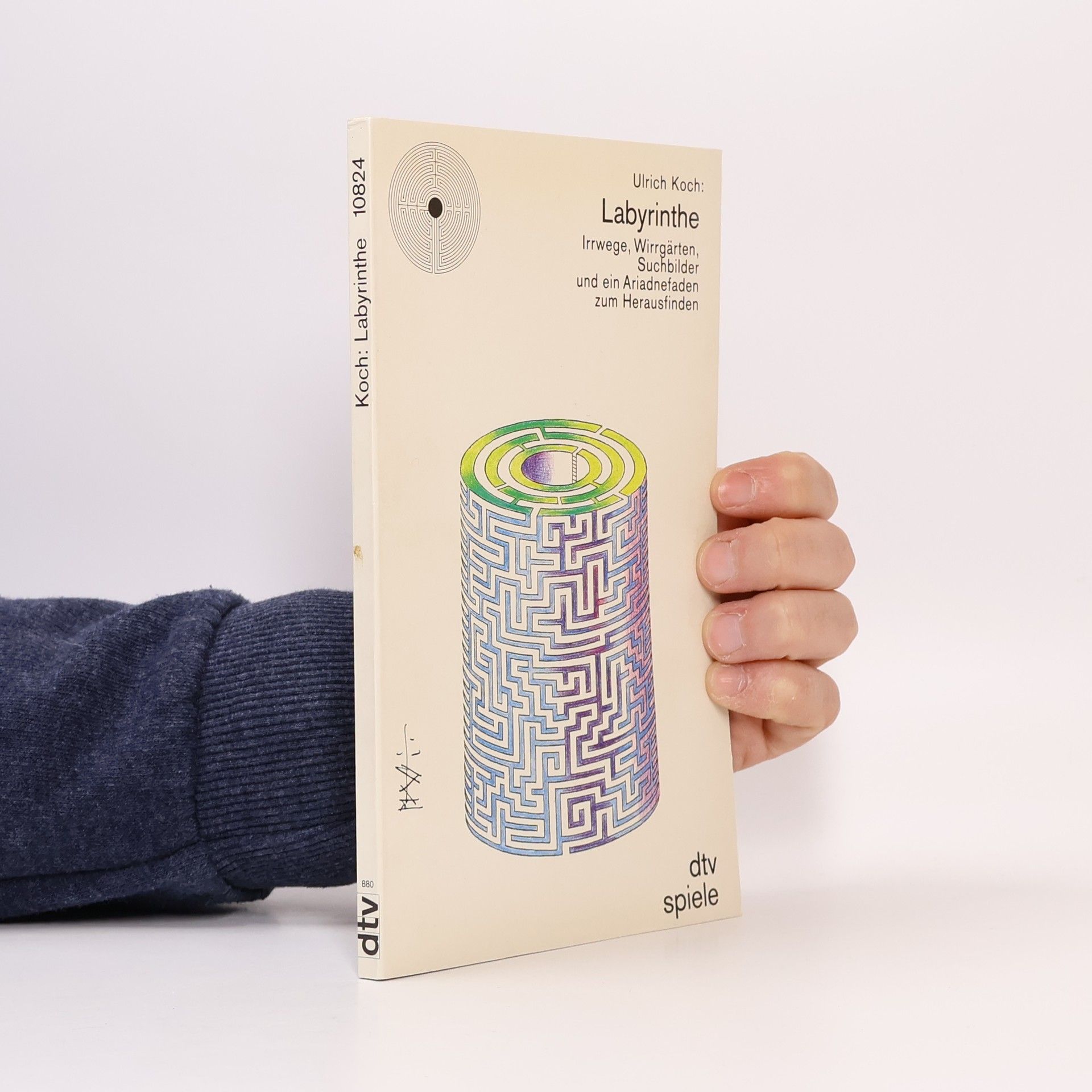 Ulrich Koch Labyrinthe. Irrwege, Wirrgärten, Suchbilder und ein Ariadnefaden zum Herausfinden