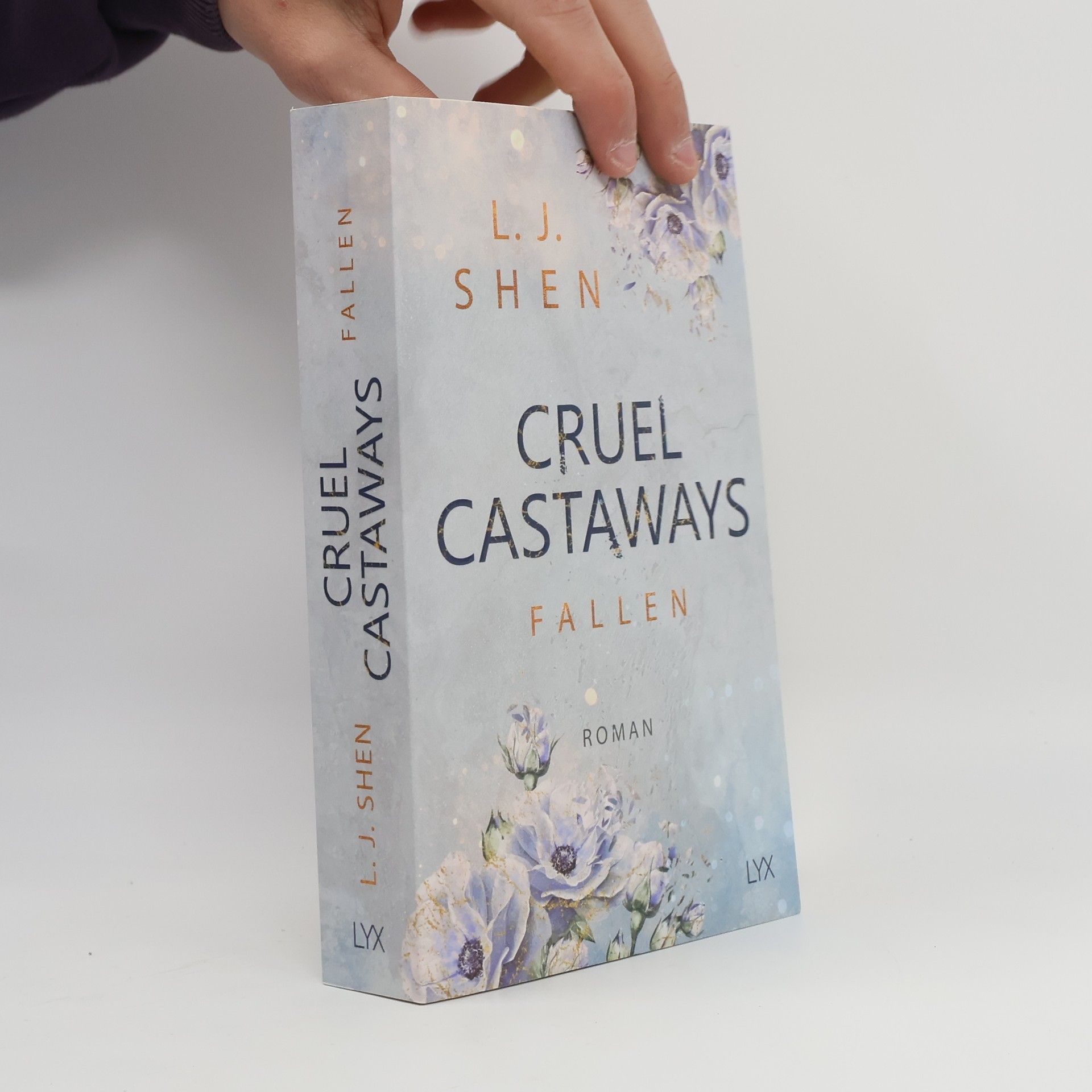 L. J. Shen Cruel Castaways - Fallen