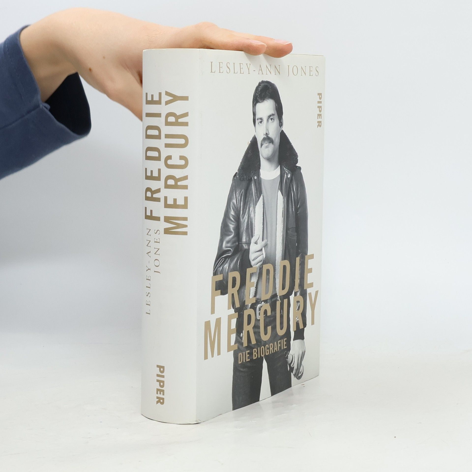 Lesley-Ann Jones Freddie Mercury
