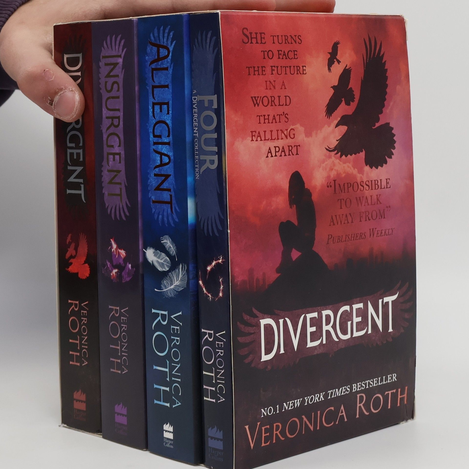 Veronica Roth Four. A Divergent Collection