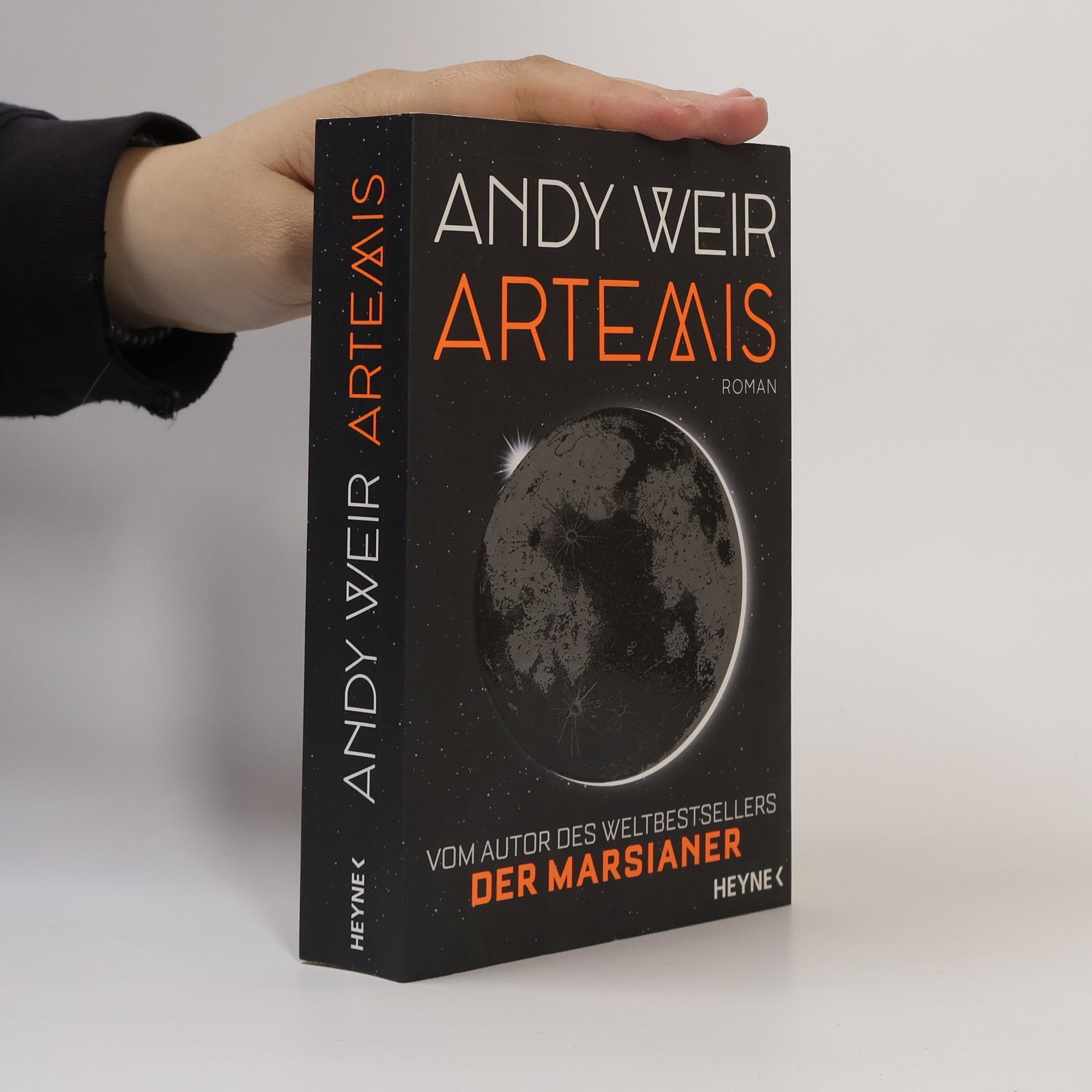Andy Weir Artemis