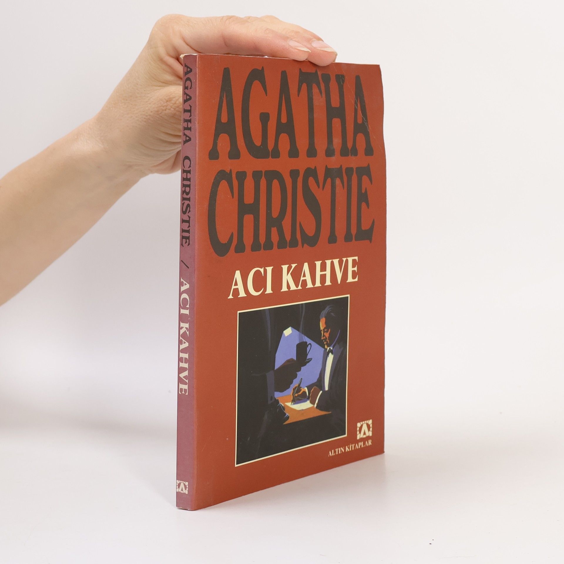 Agatha Christie Acı Kahve