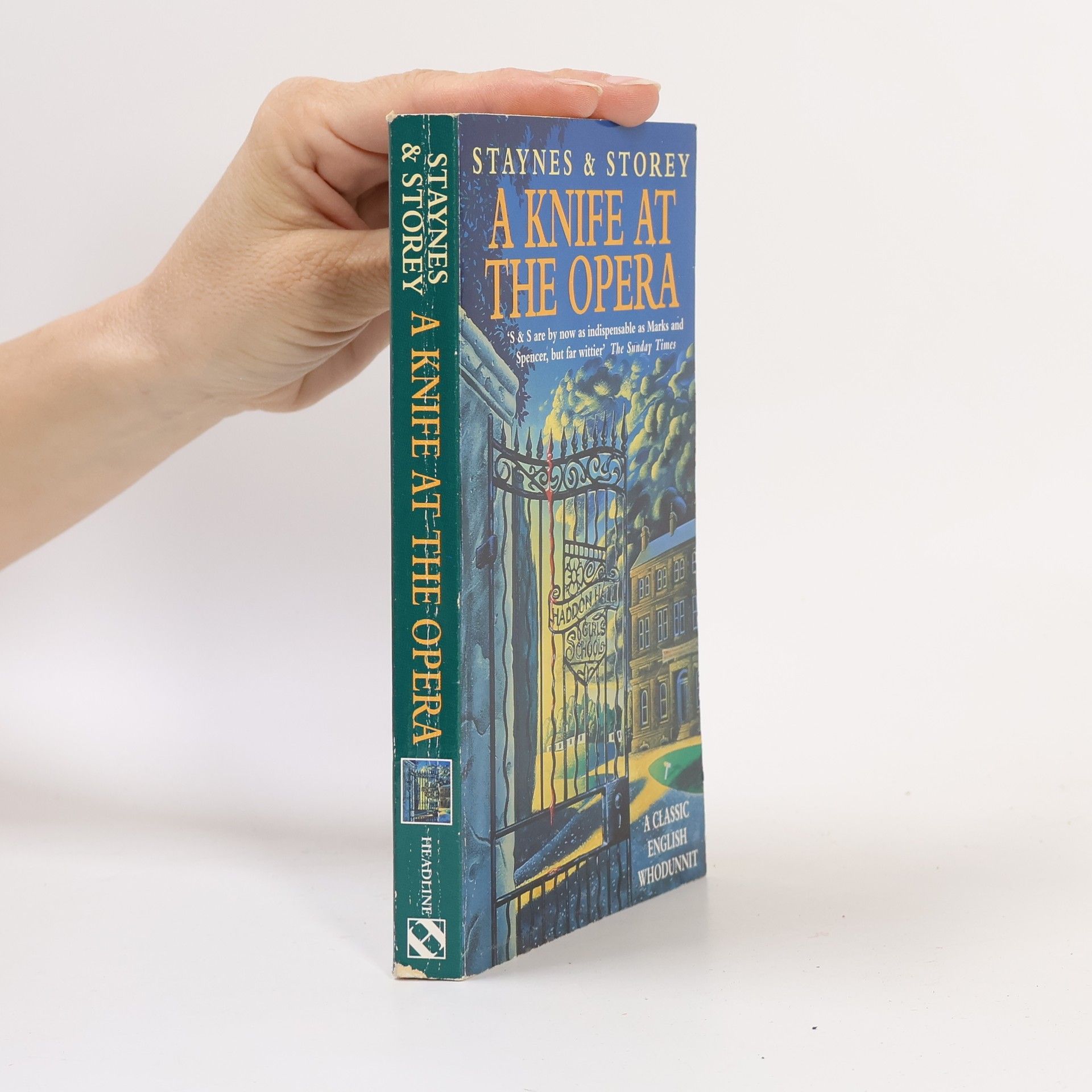 Margaret Storey A Knife at the Opera