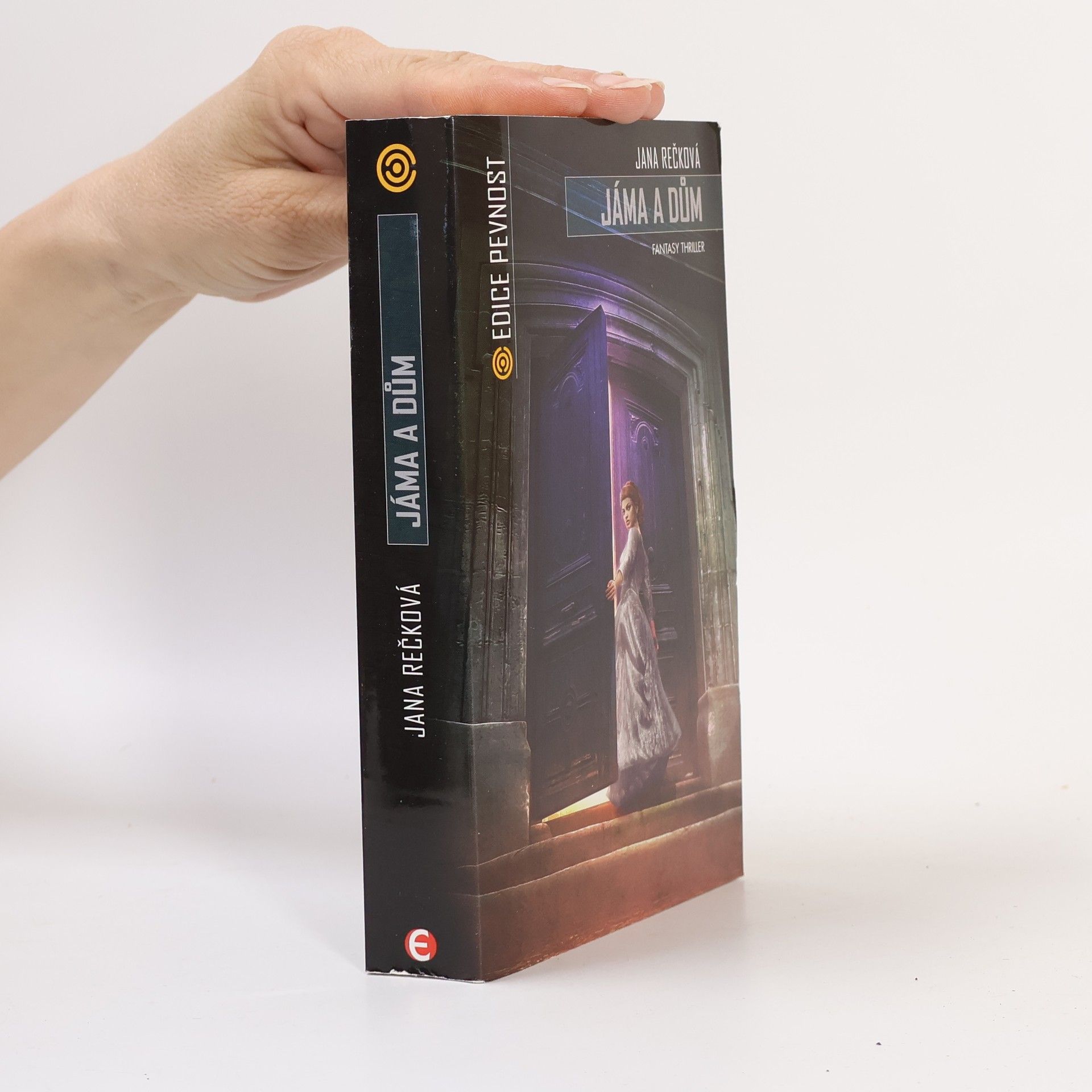 Jana Rečková Jáma a dům